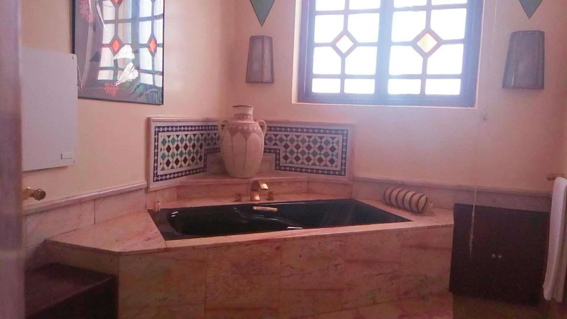 Bath in Palais Dar Donab