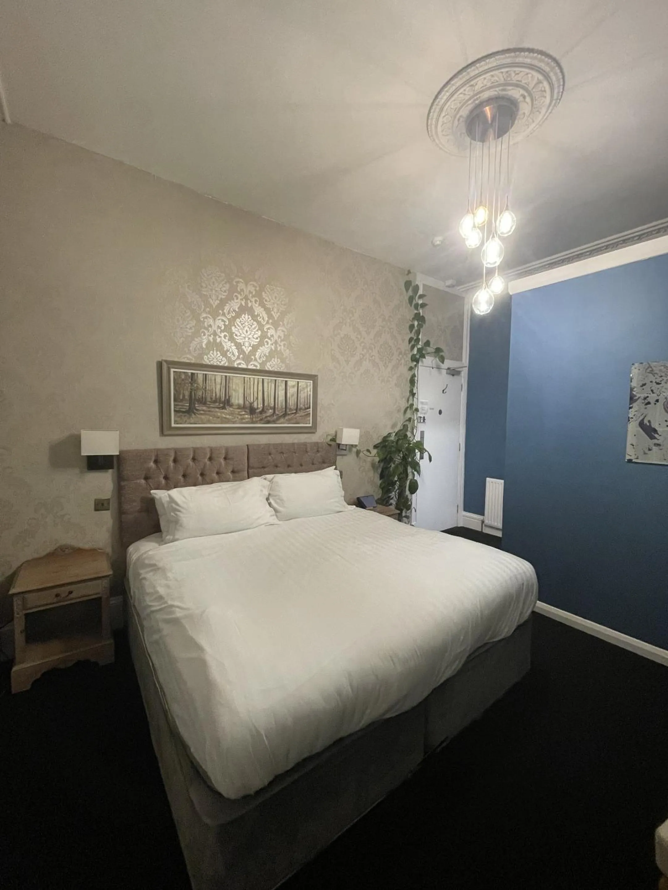 Bedroom in The Montana