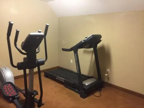 Fitness centre/facilities in Americas Best Value Inn Caldwell