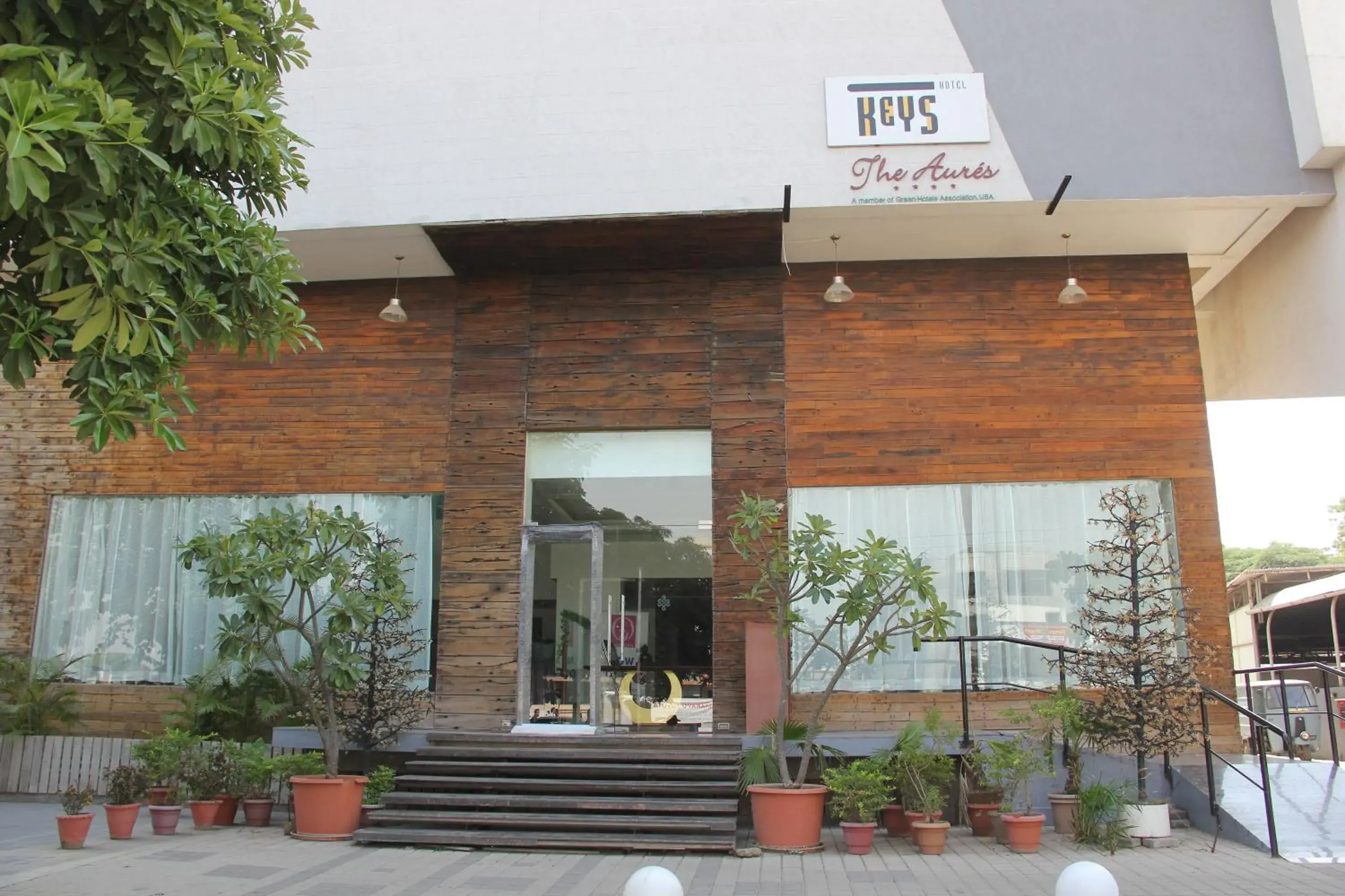 Facade/entrance in The Aures (formerly known as Keys Select The Aures) Facade/entrance in The Aures (formerly known as Keys Select The Aures)