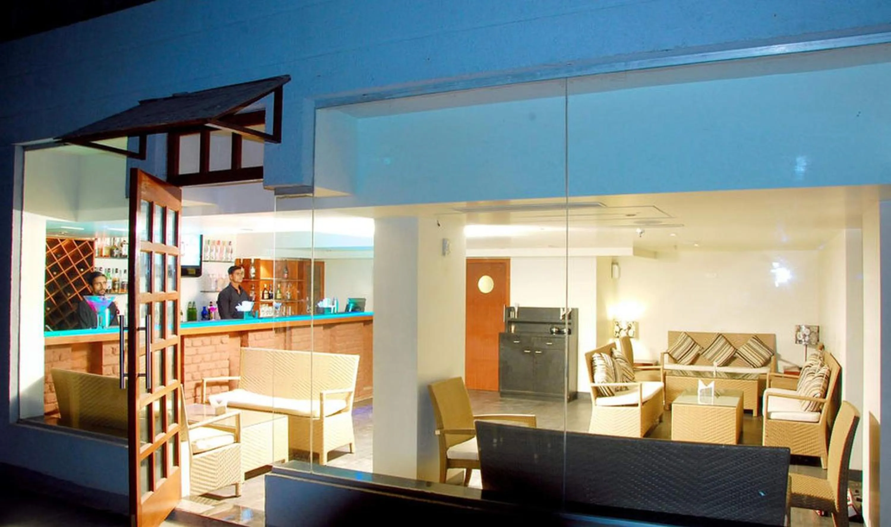 Alcoholic drinks in The Aures (formerly known as Keys Select The Aures)