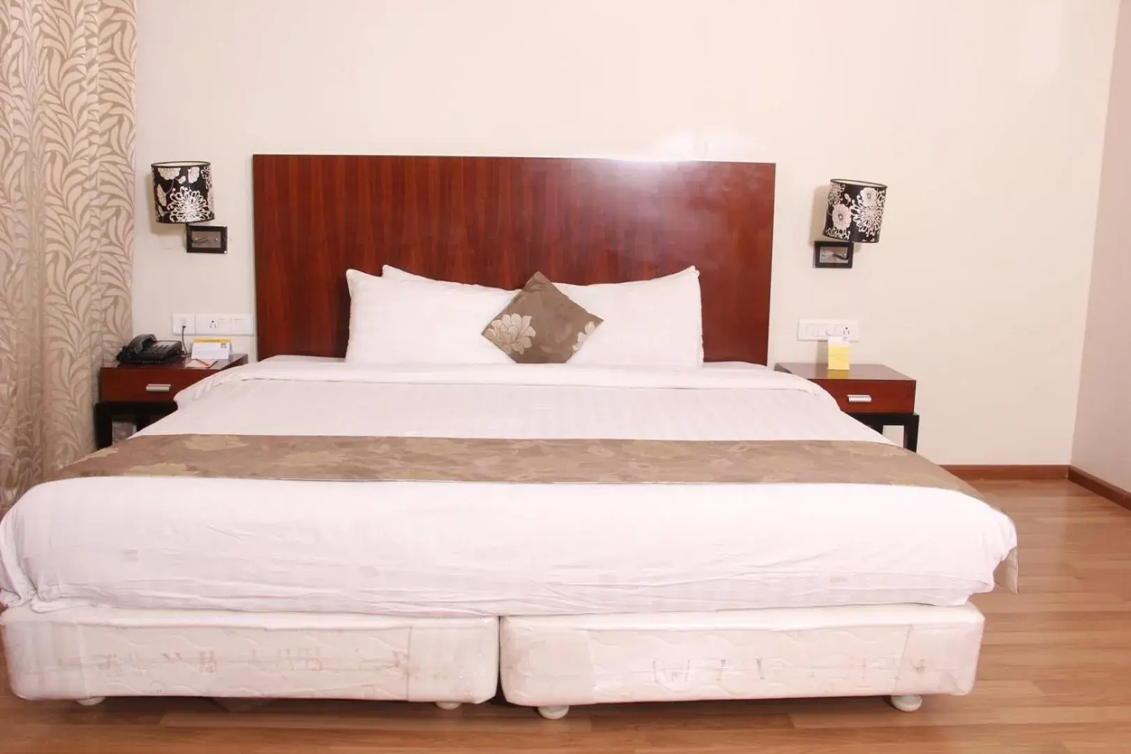 Bed in The Aures (formerly known as Keys Select The Aures) Bed in The Aures (formerly known as Keys Select The Aures)