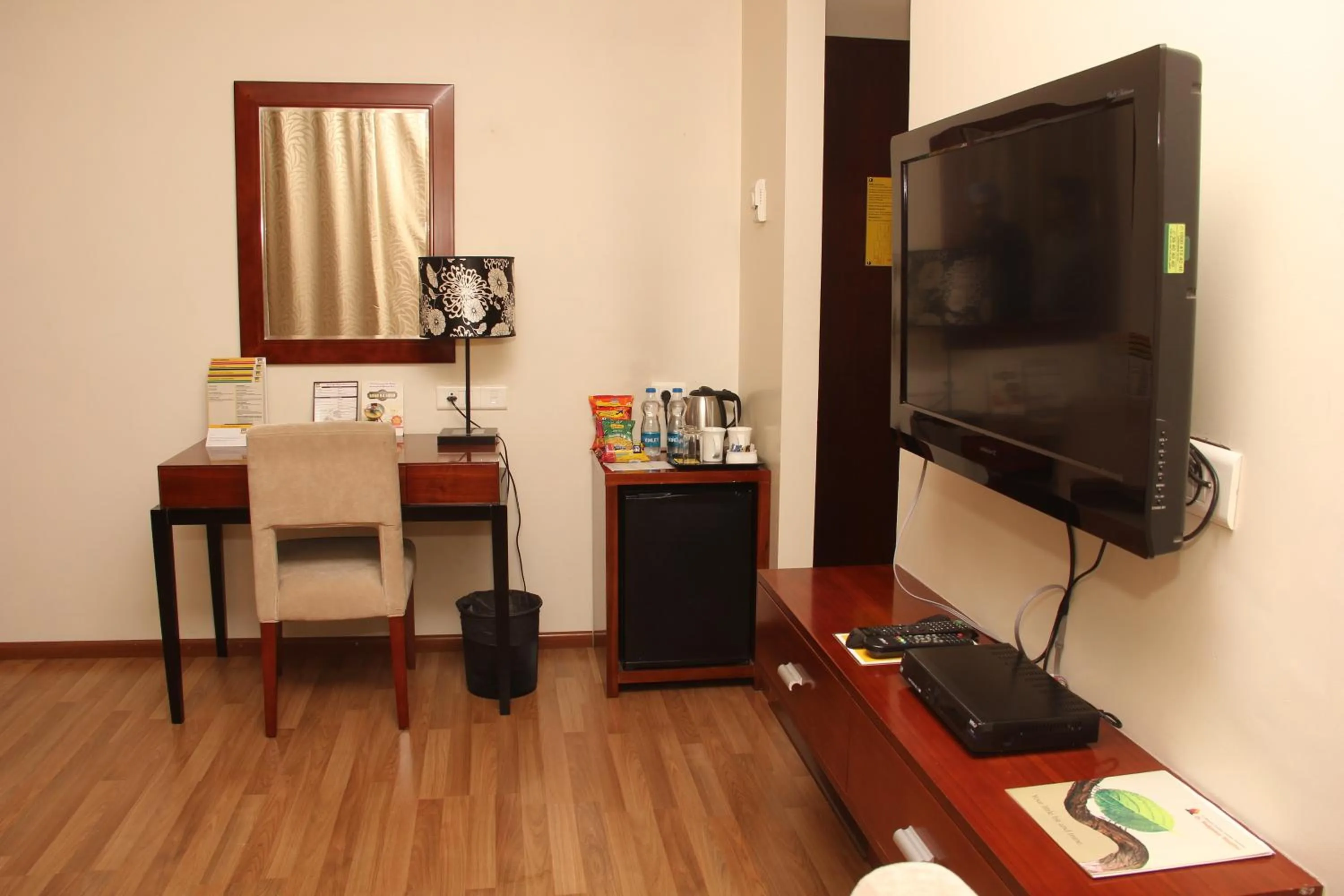 TV and multimedia in The Aures (formerly known as Keys Select The Aures)