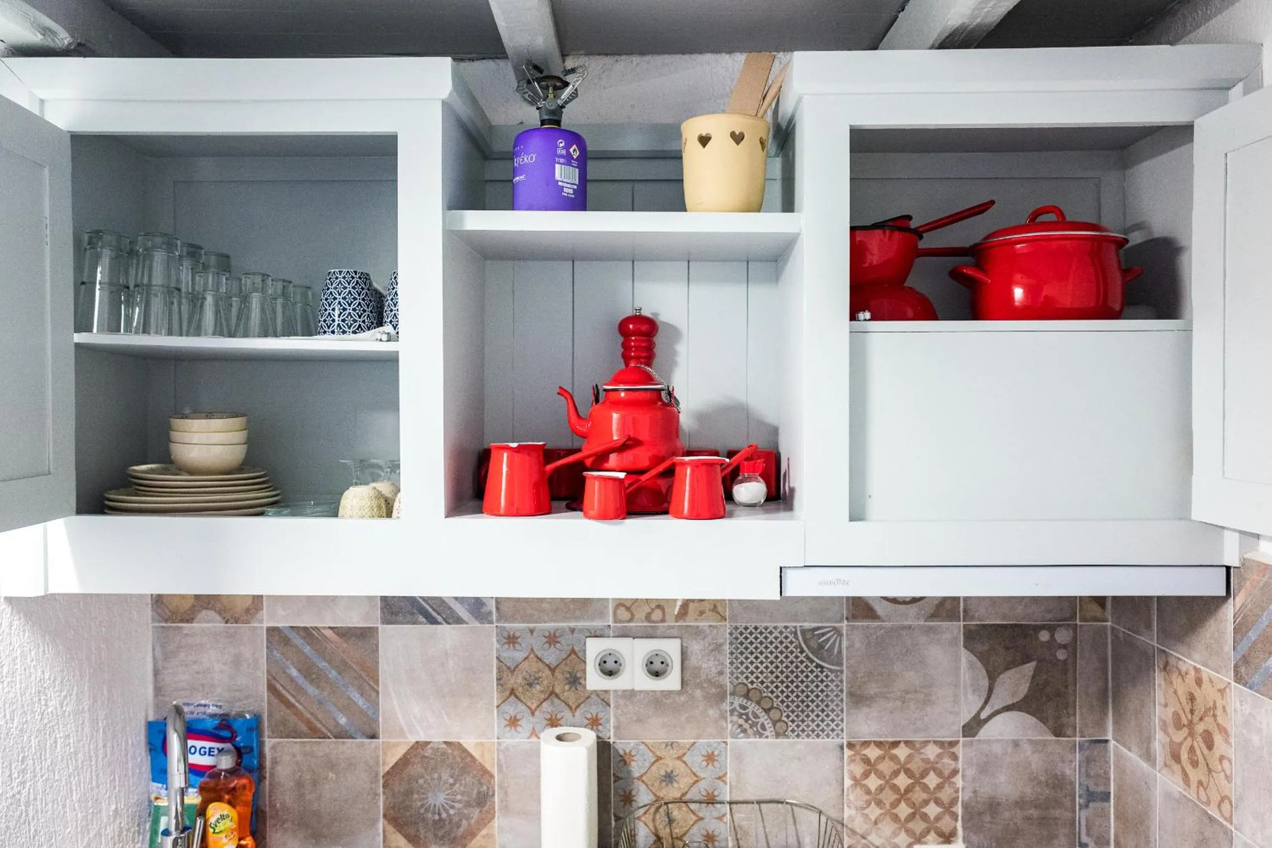 Coffee/tea facilities in Avgonima Chios Spitakia Cottages
