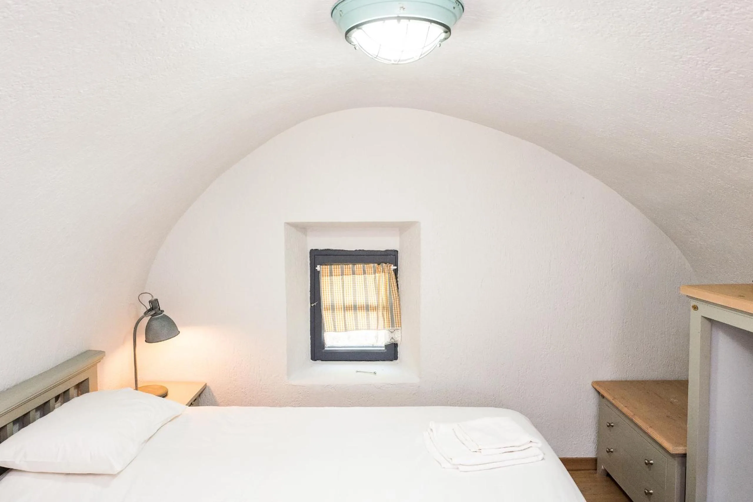Bed in Avgonima Chios Spitakia Cottages
