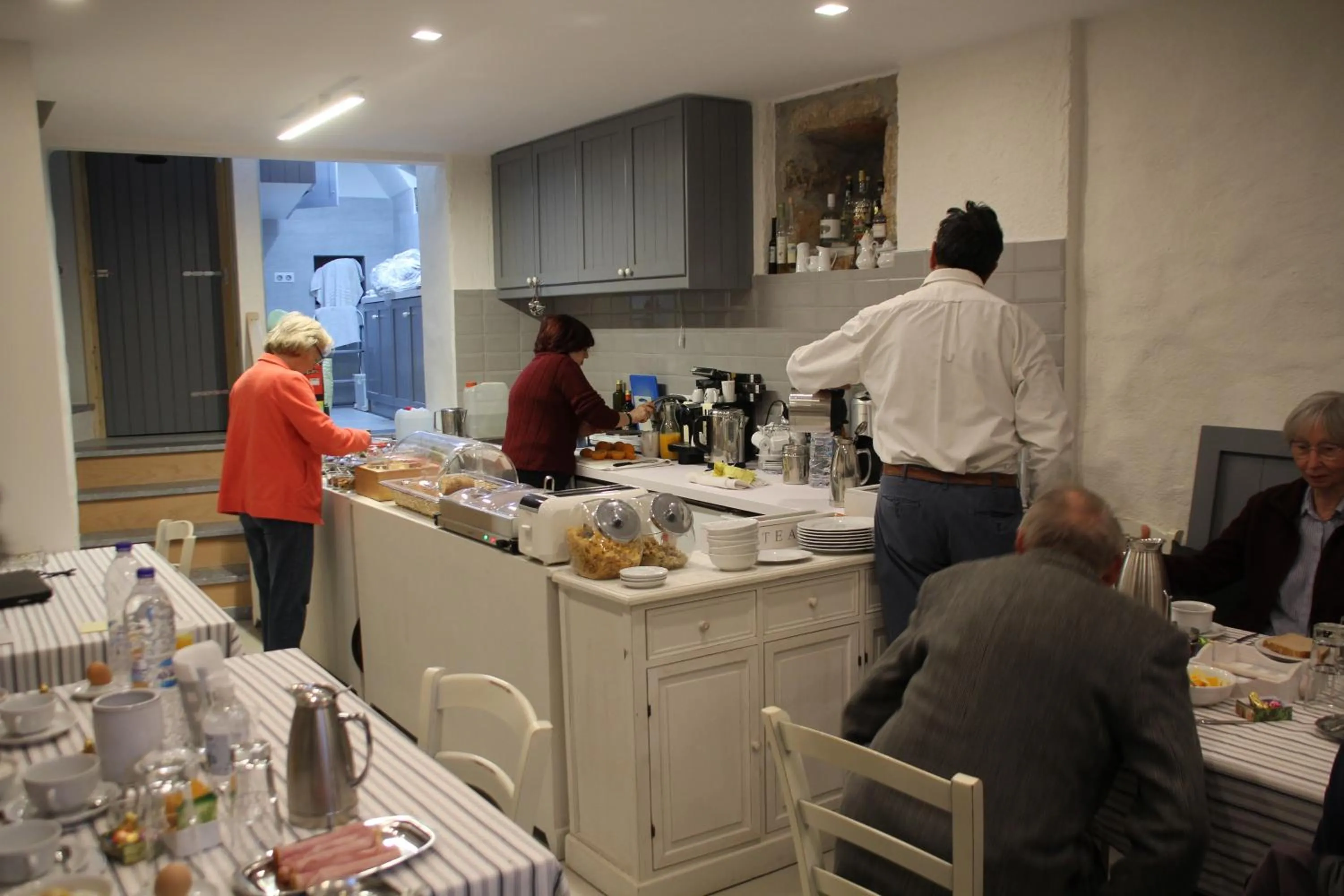 Restaurant/places to eat in Avgonima Chios Spitakia Cottages