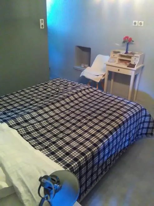 Bed in Avgonima Chios Spitakia Cottages