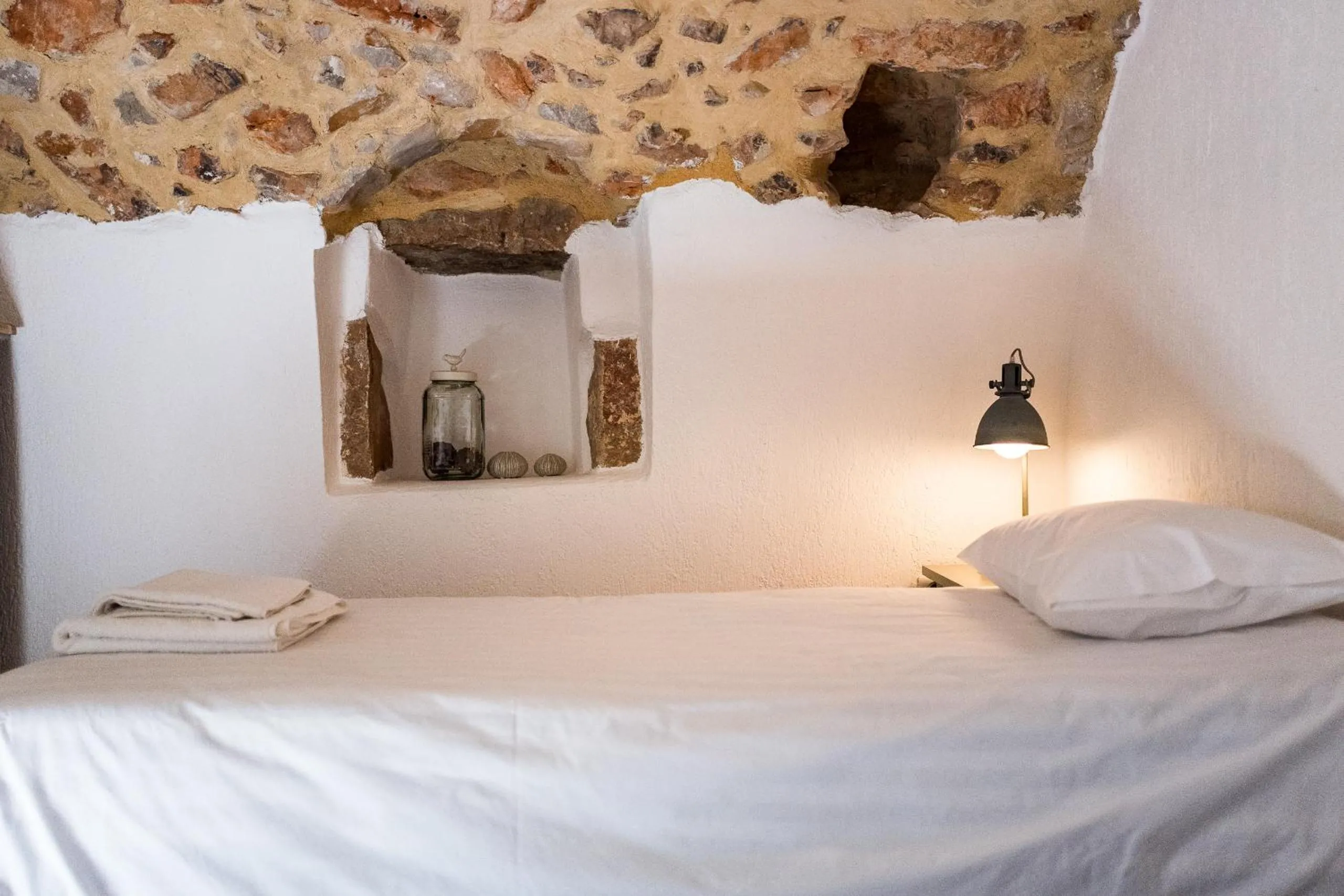 Bed in Avgonima Chios Spitakia Cottages