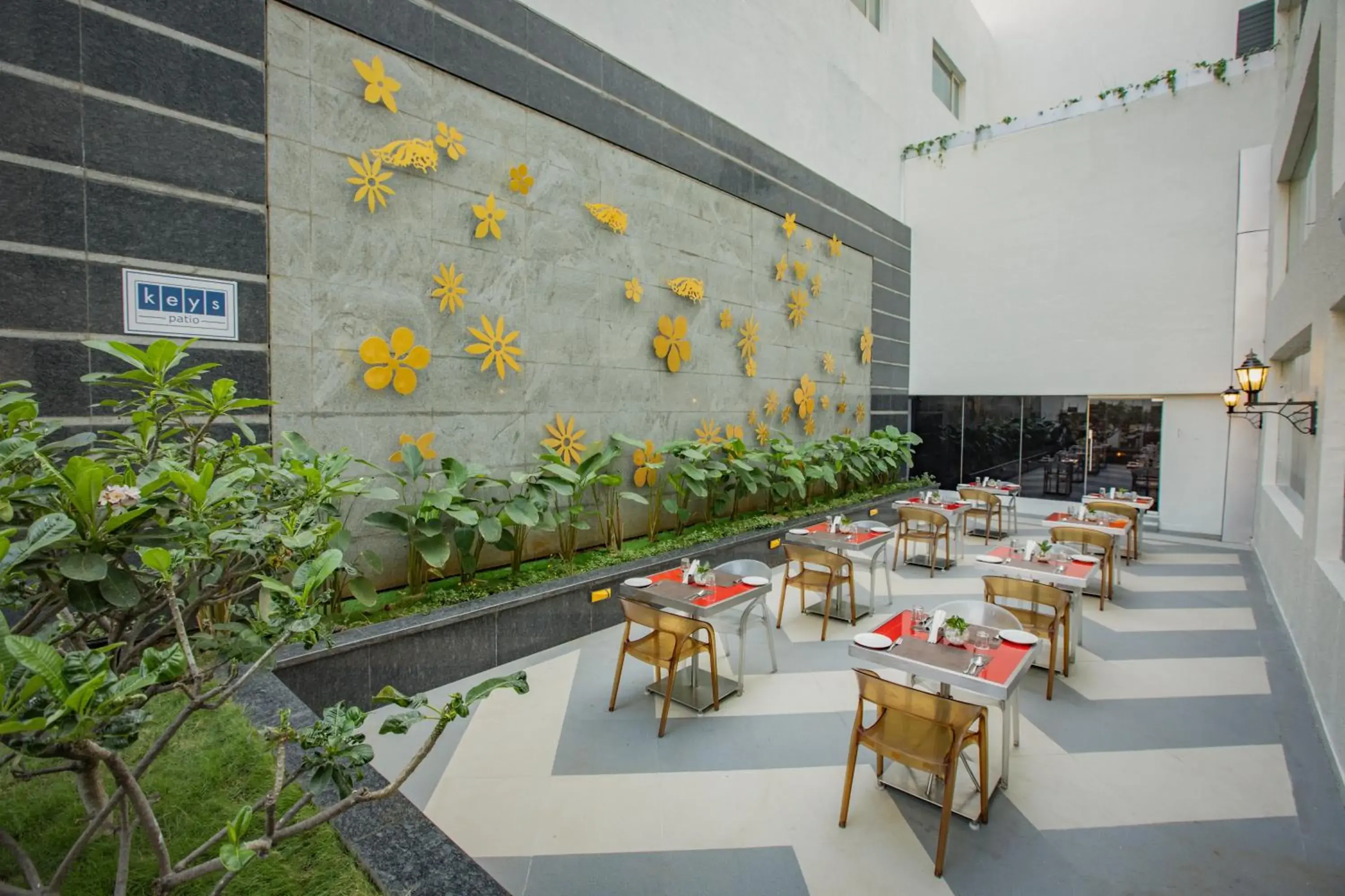 Restaurant/places to eat in Keys Prima by Lemon Tree Hotels, Pimpri, Pune Restaurant/places to eat in Keys Prima by Lemon Tree Hotels, Pimpri, Pune