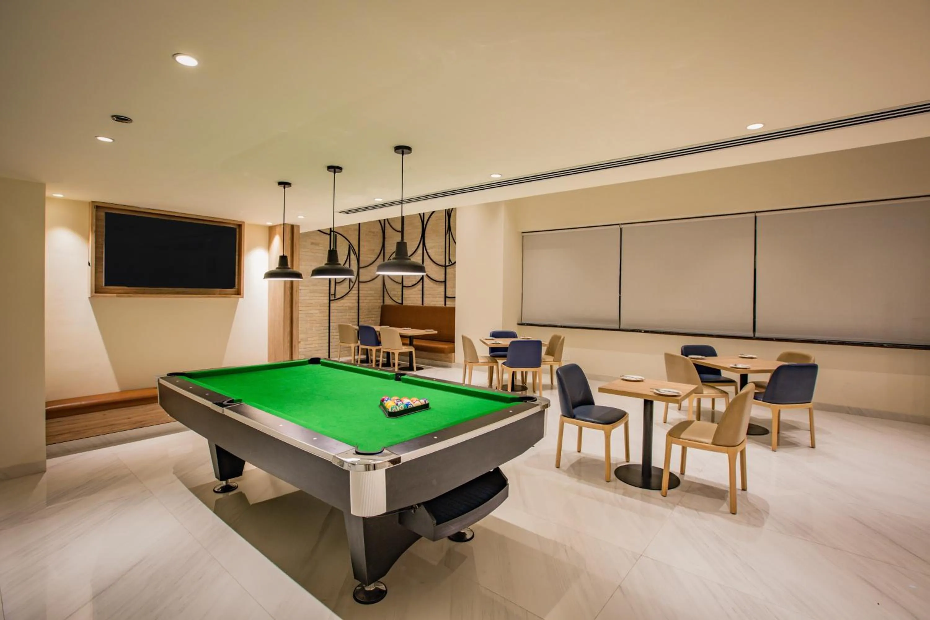 Restaurant/places to eat in Keys Prima by Lemon Tree Hotels, Pimpri, Pune