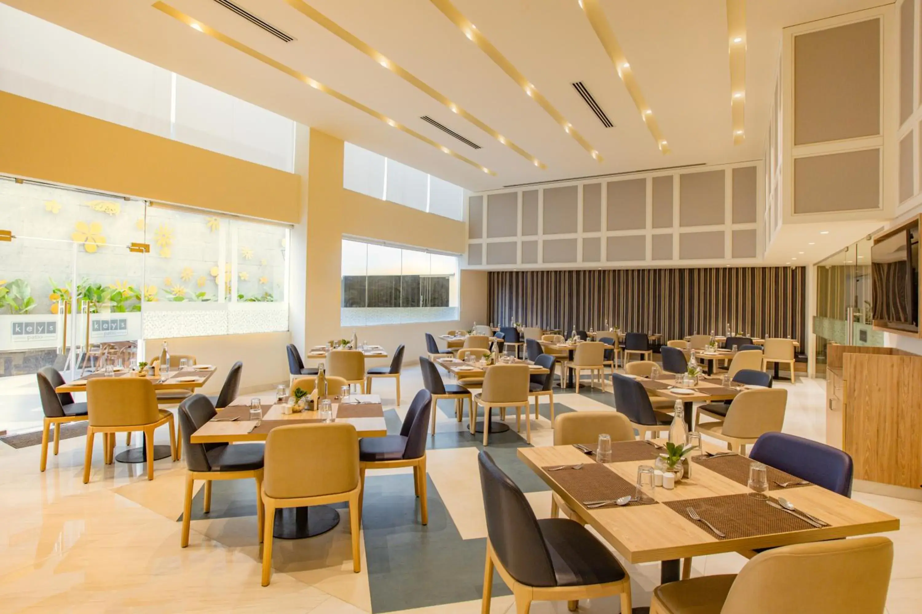 Restaurant/places to eat in Keys Prima by Lemon Tree Hotels, Pimpri, Pune Restaurant/places to eat in Keys Prima by Lemon Tree Hotels, Pimpri, Pune