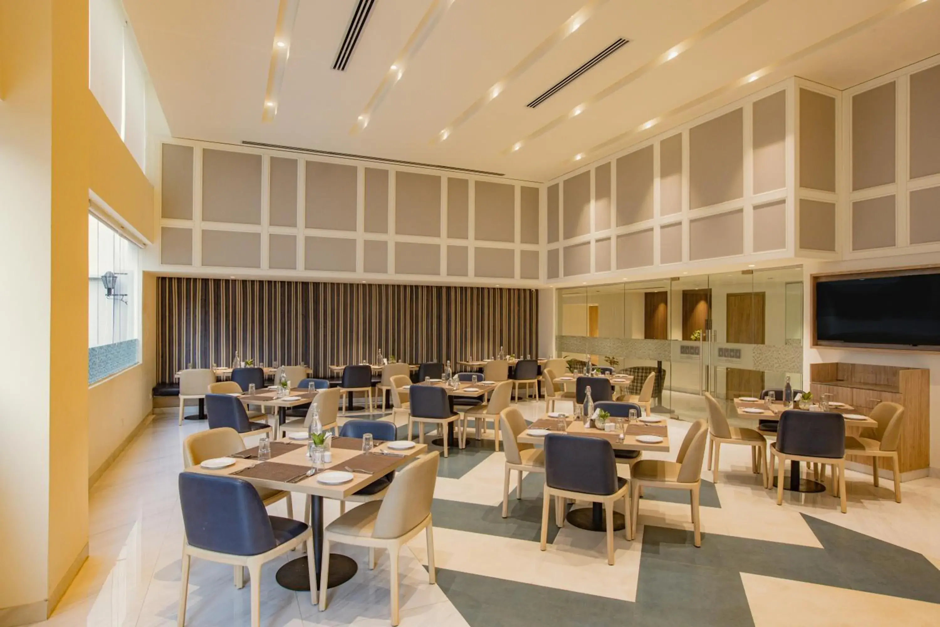 Restaurant/places to eat in Keys Prima by Lemon Tree Hotels, Pimpri, Pune Restaurant/places to eat in Keys Prima by Lemon Tree Hotels, Pimpri, Pune