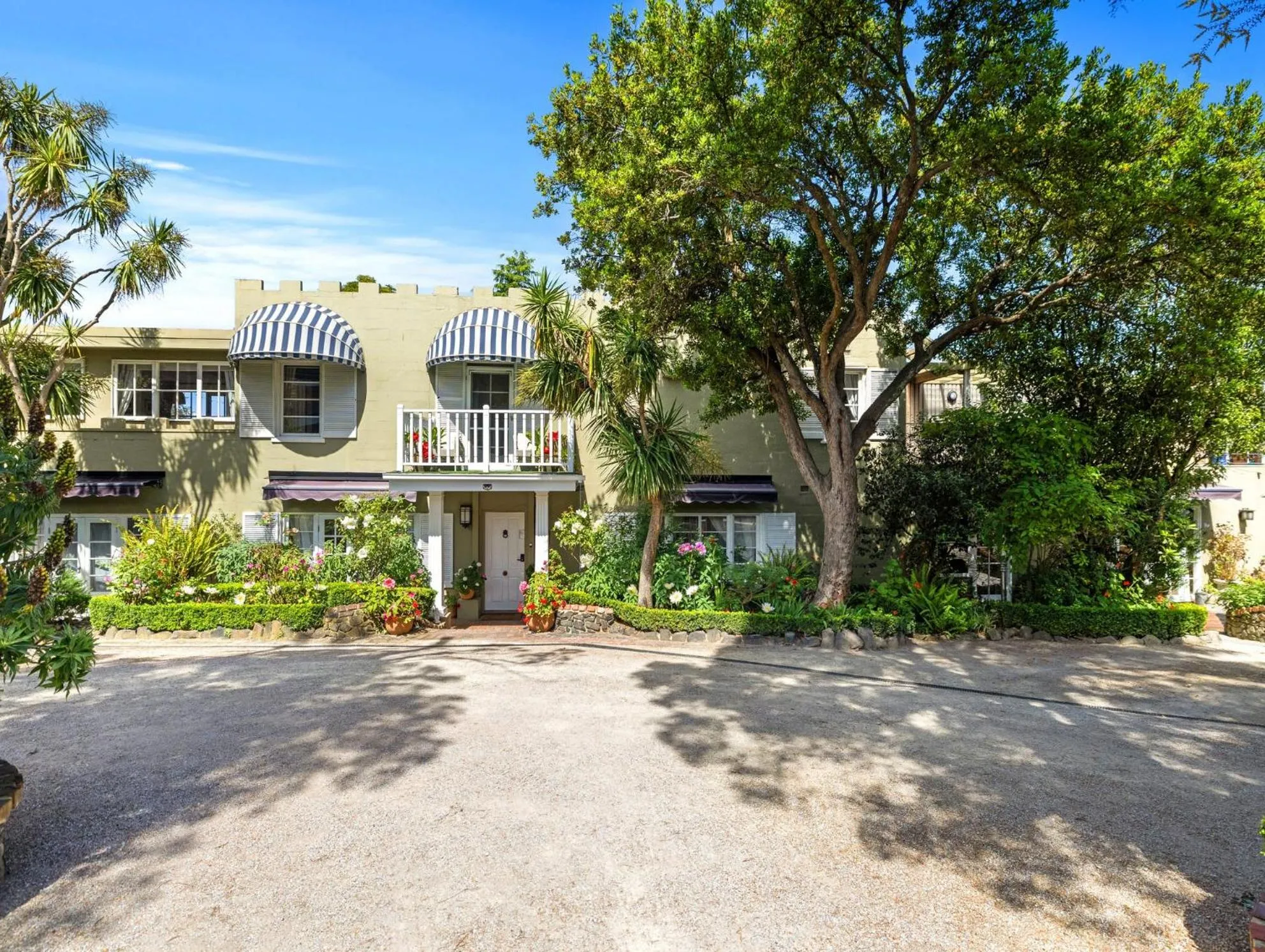 The Castle - Villa by the Sea