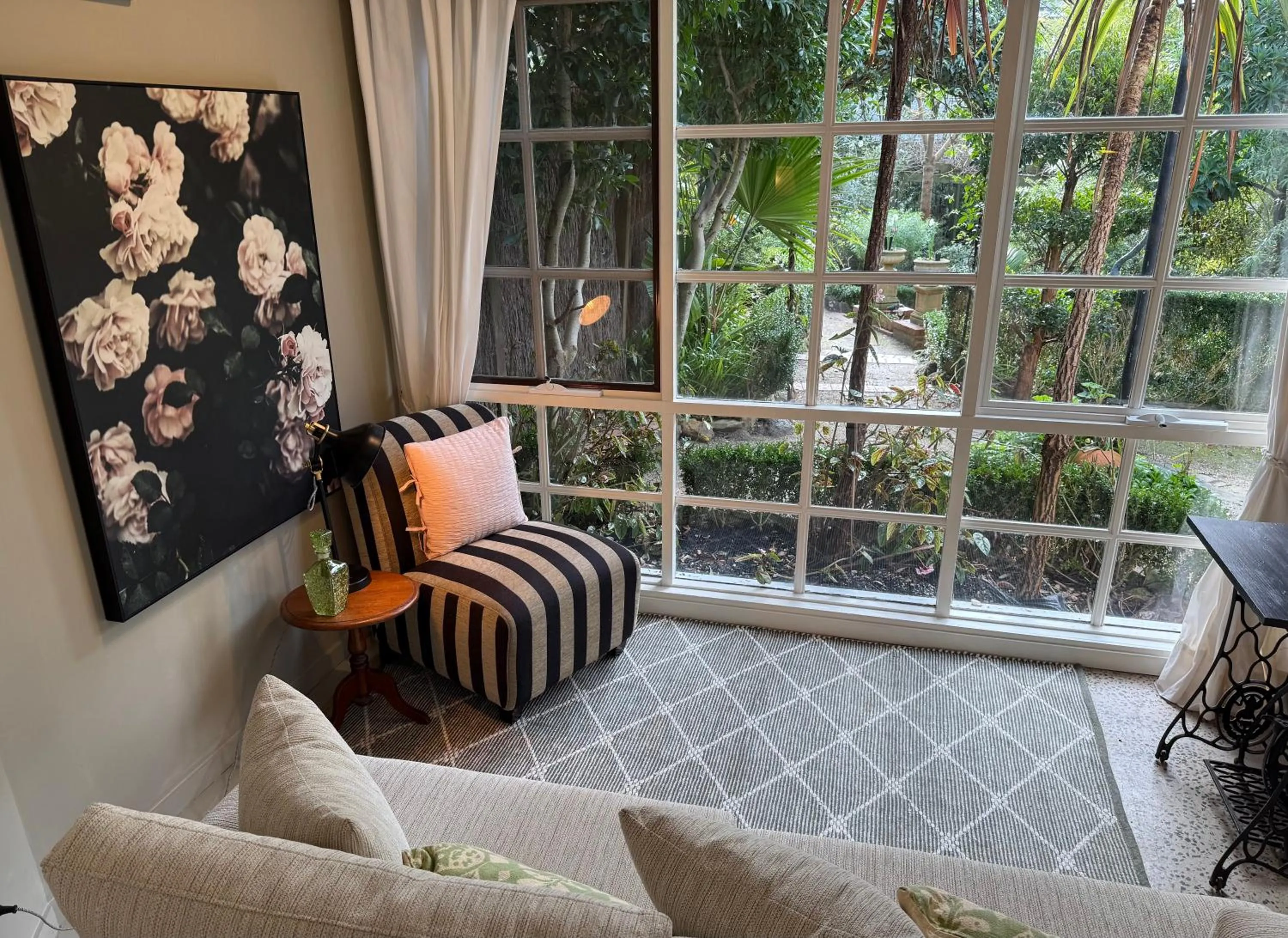 Living room in The Castle - Villa by the Sea