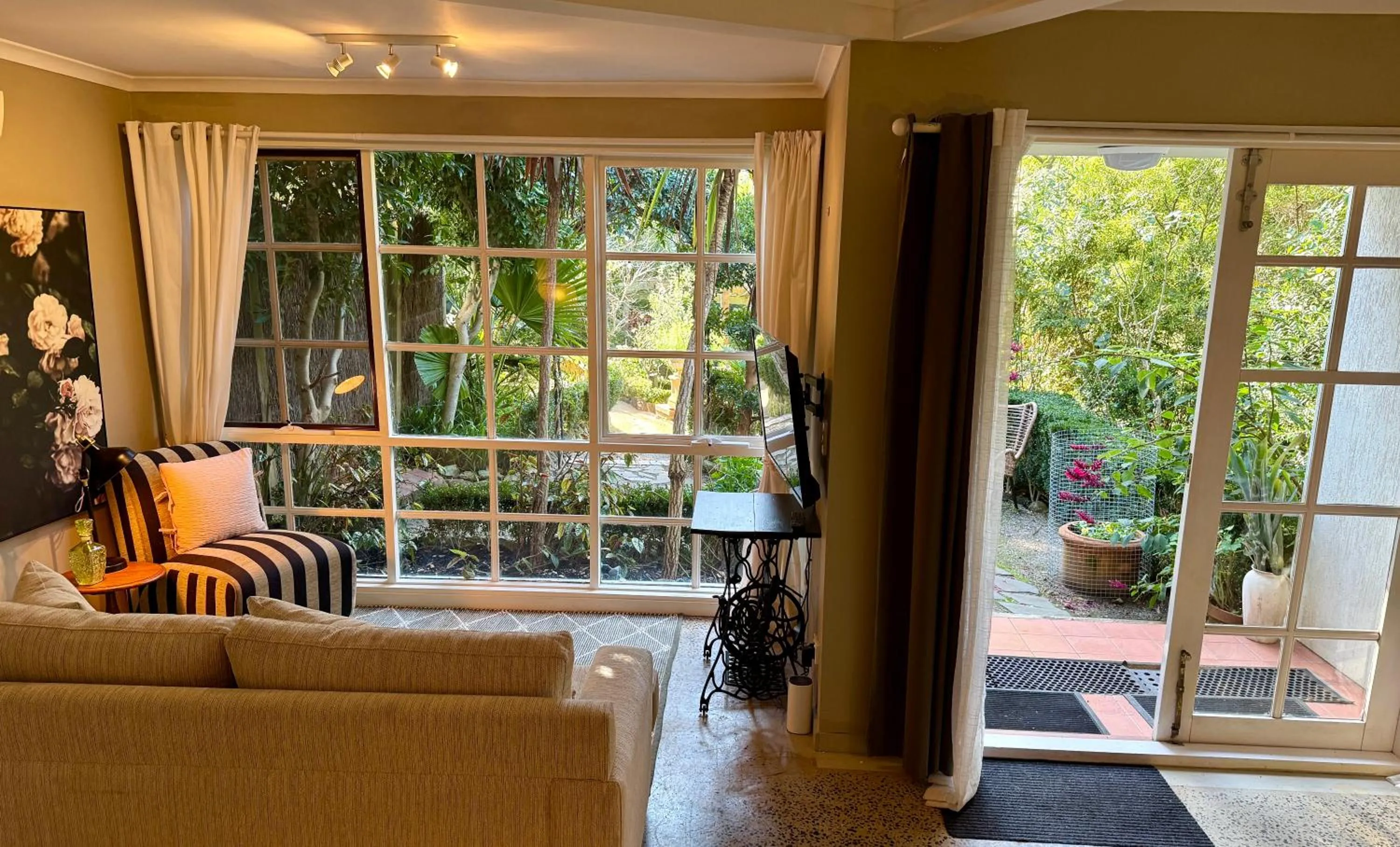 Living room in The Castle - Villa by the Sea