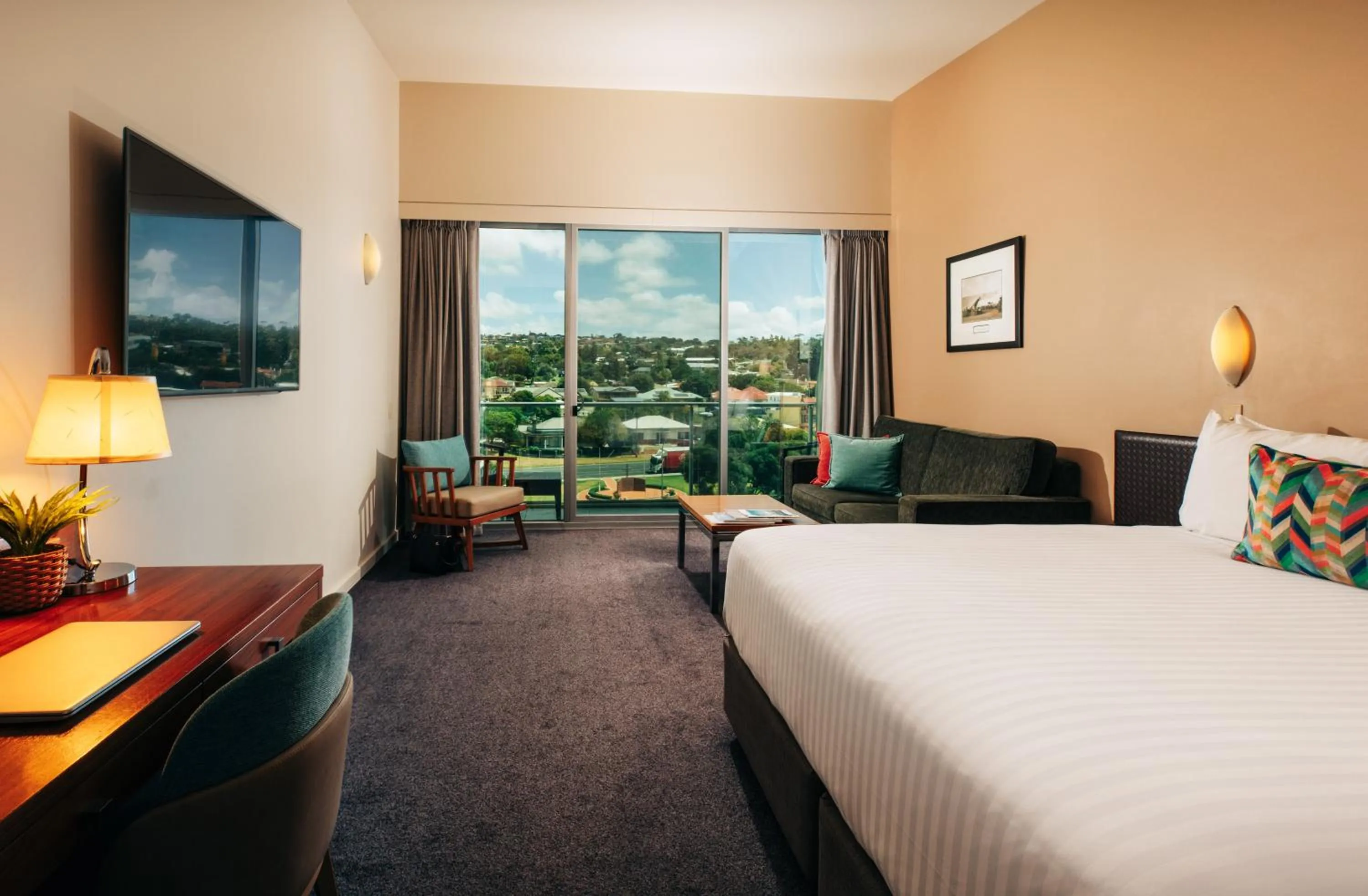 Bed in Port Lincoln Hotel