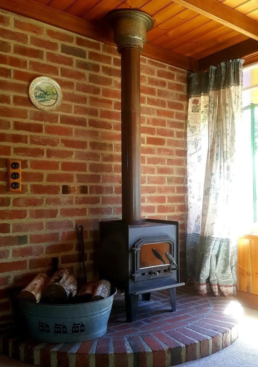 flat iron in Red Brier Cottage Accommodation