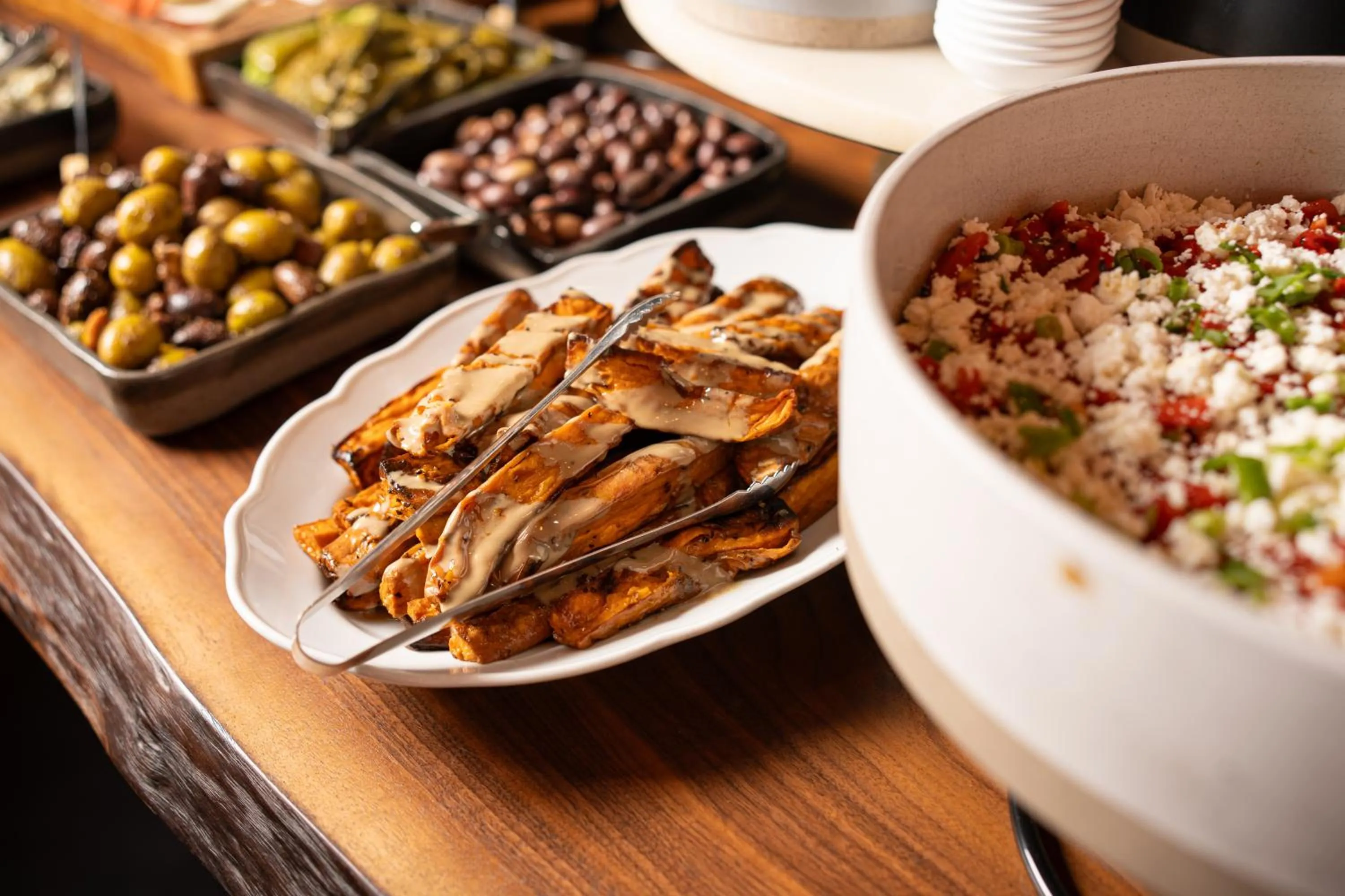 Restaurant/places to eat in Lear Sense Hotel