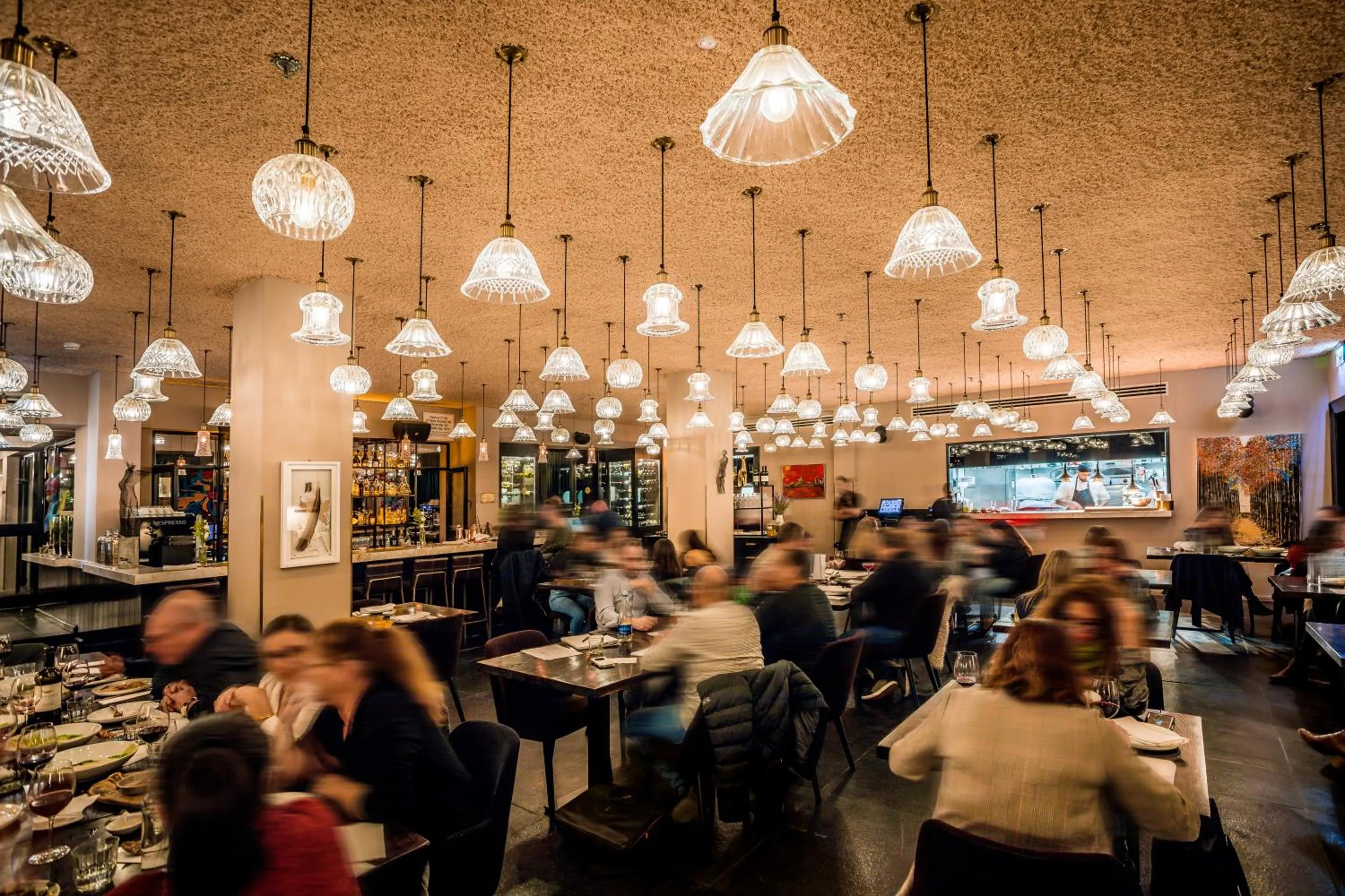 Restaurant/places to eat in Lear Sense Hotel