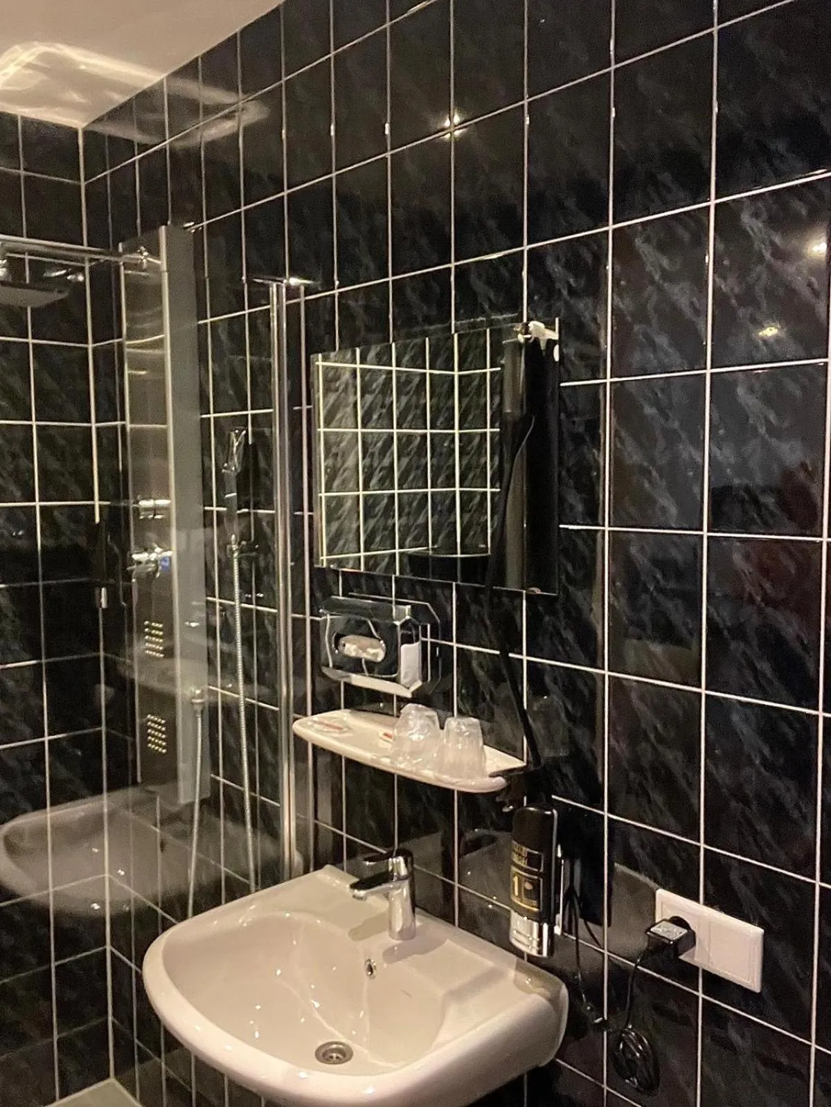 Shower in Gasterij Hotel Dennenoord