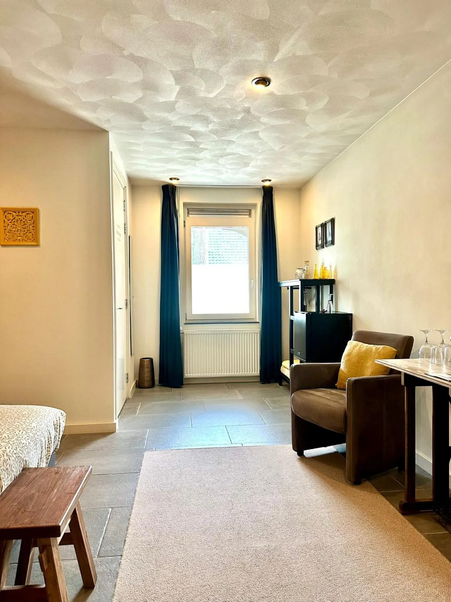 furniture, Bed in Gasterij Hotel Dennenoord