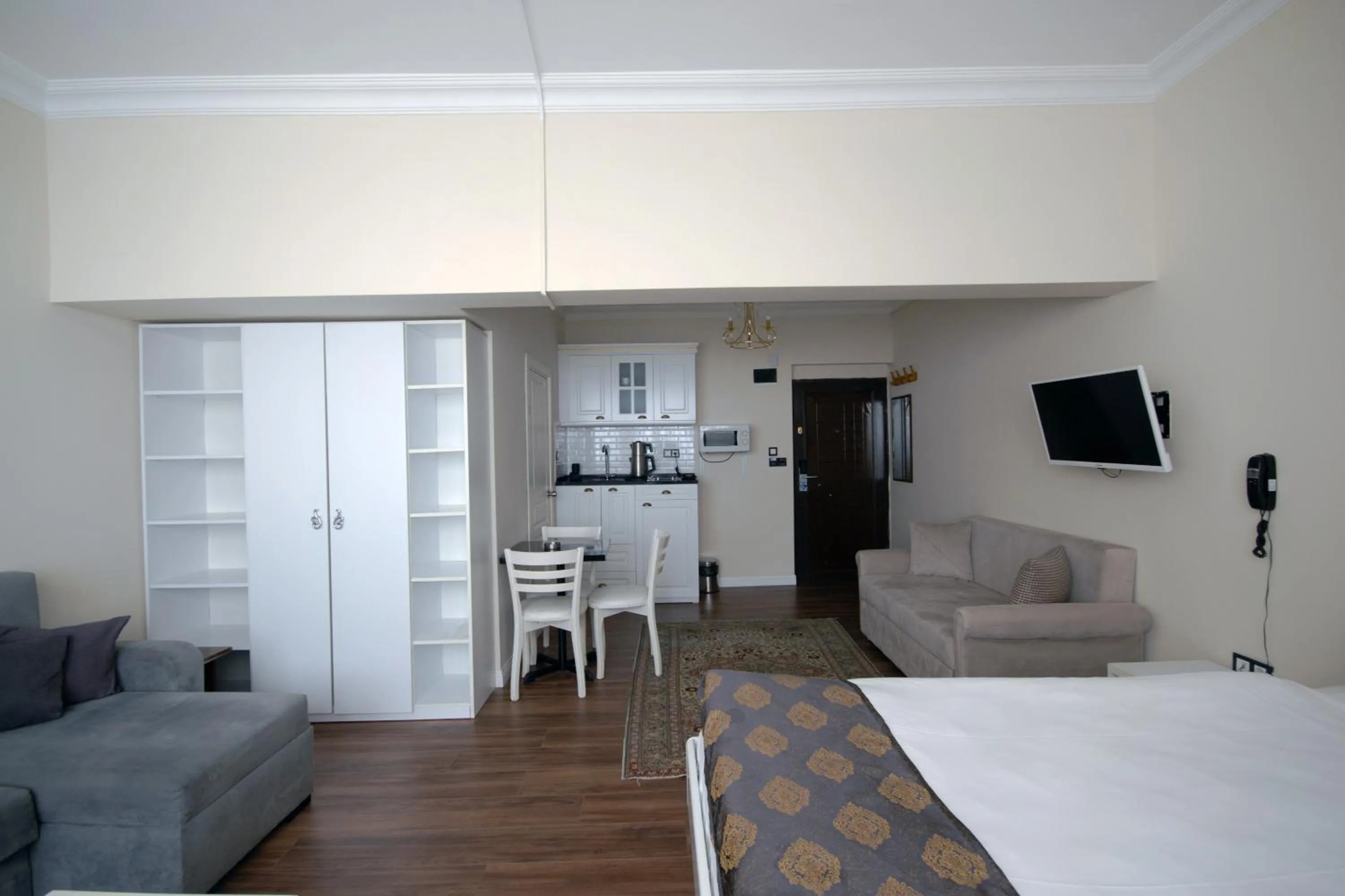 Bed in IQ Hotel Beyoğlu