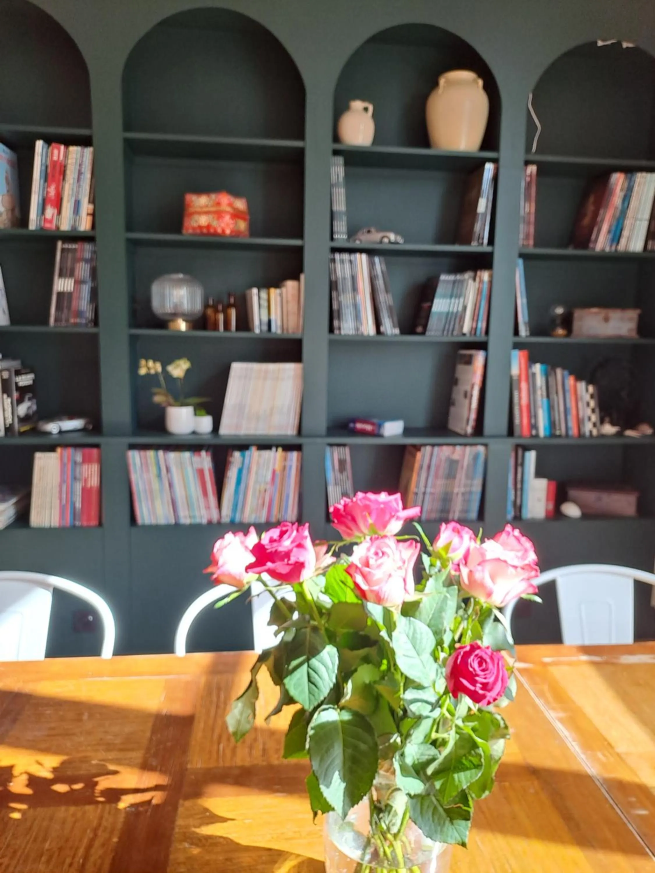 Library in L'Angély - Chambres d'Hôtes