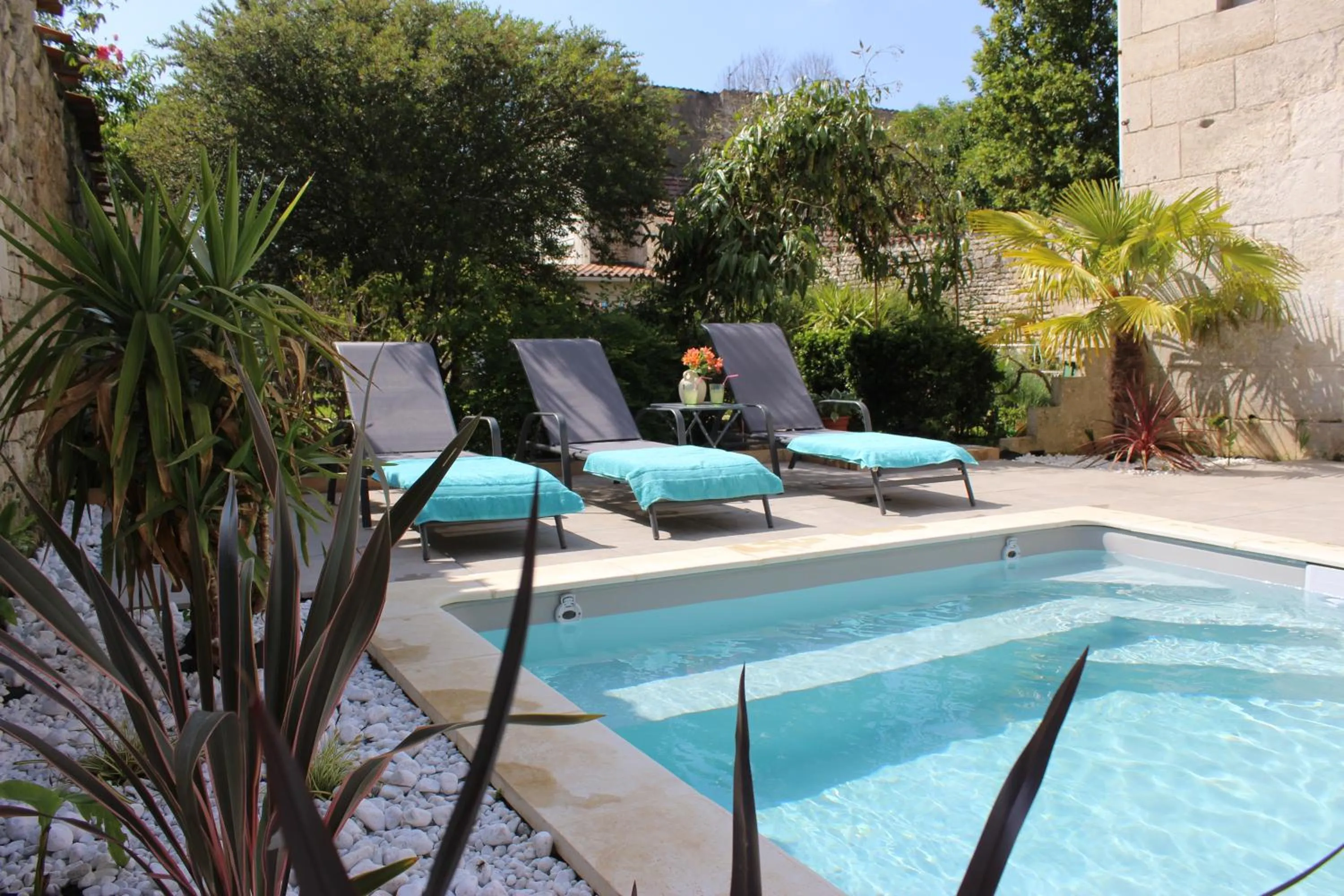 Natural landscape in L'Angély - Chambres d'Hôtes