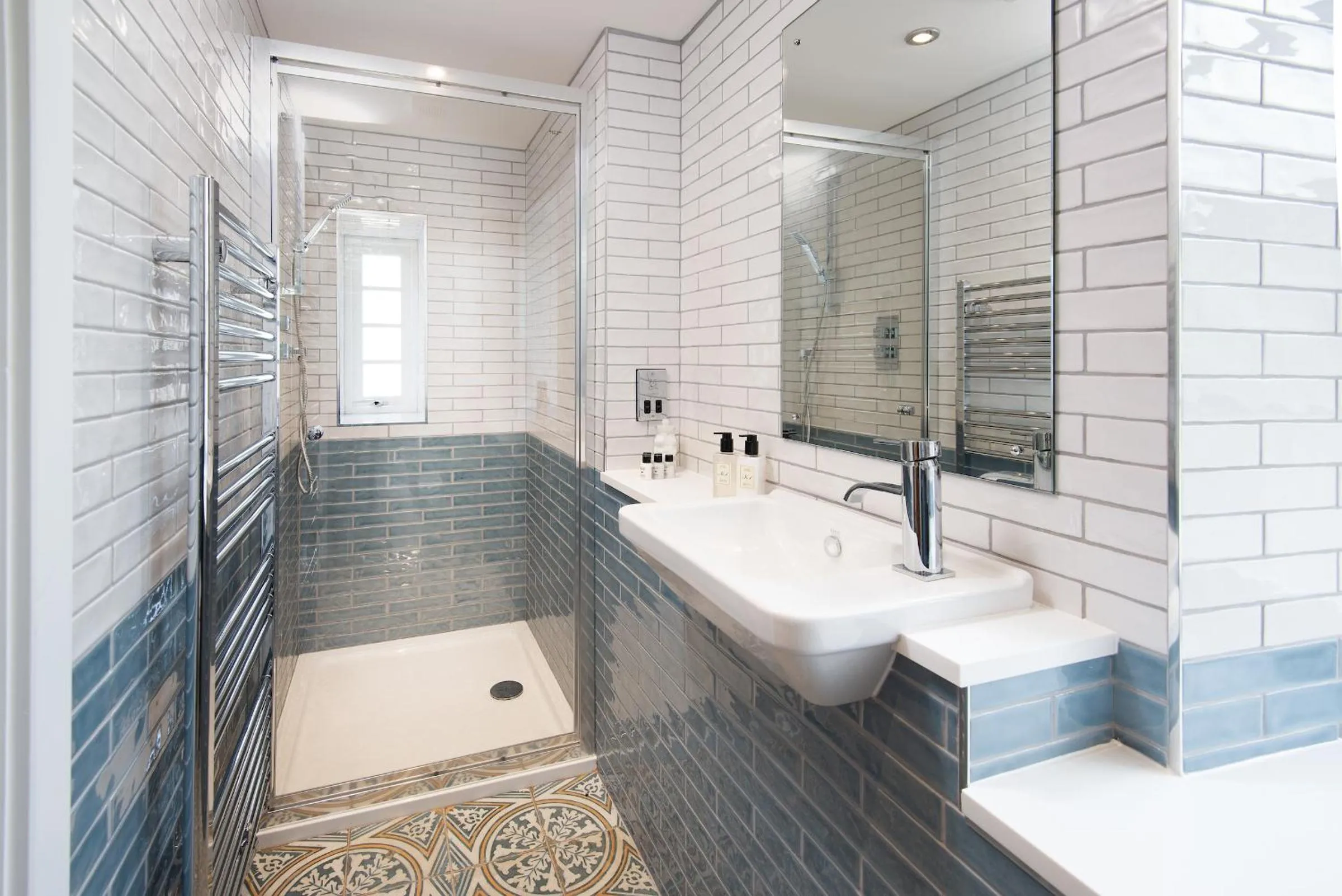 Shower in Mill House Monzie