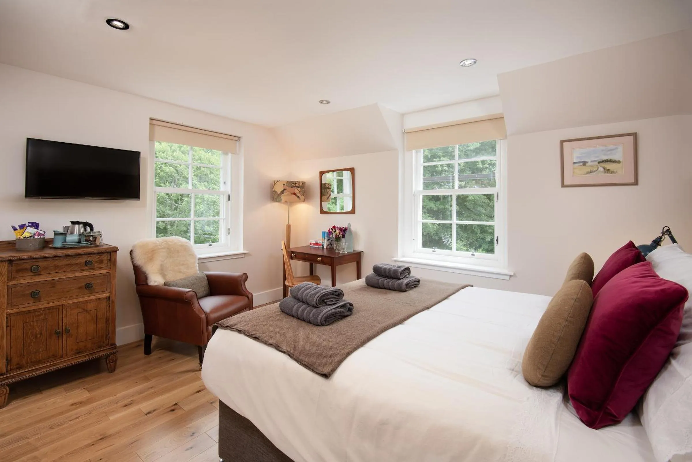 Photo of the whole room in Mill House Monzie