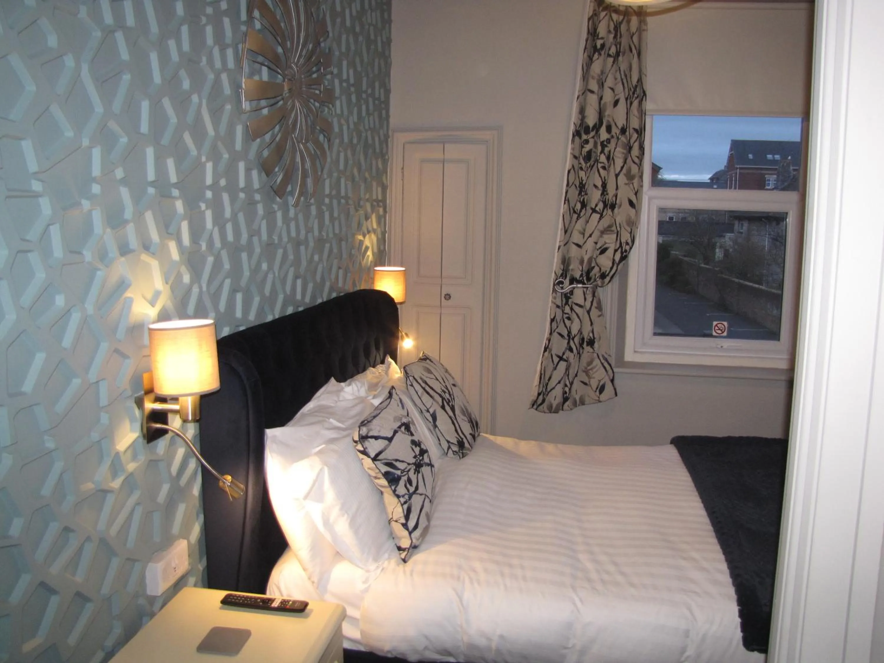 Ashmira Guest House