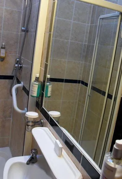 Bathroom in The Old Bank Bruff Family Town House