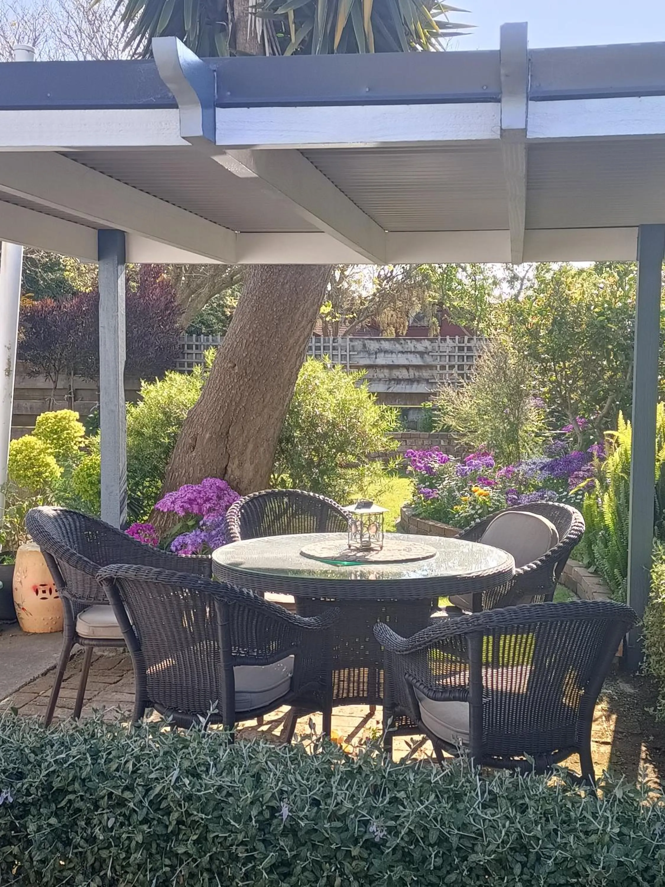 Garden in Fossil Coast B&B