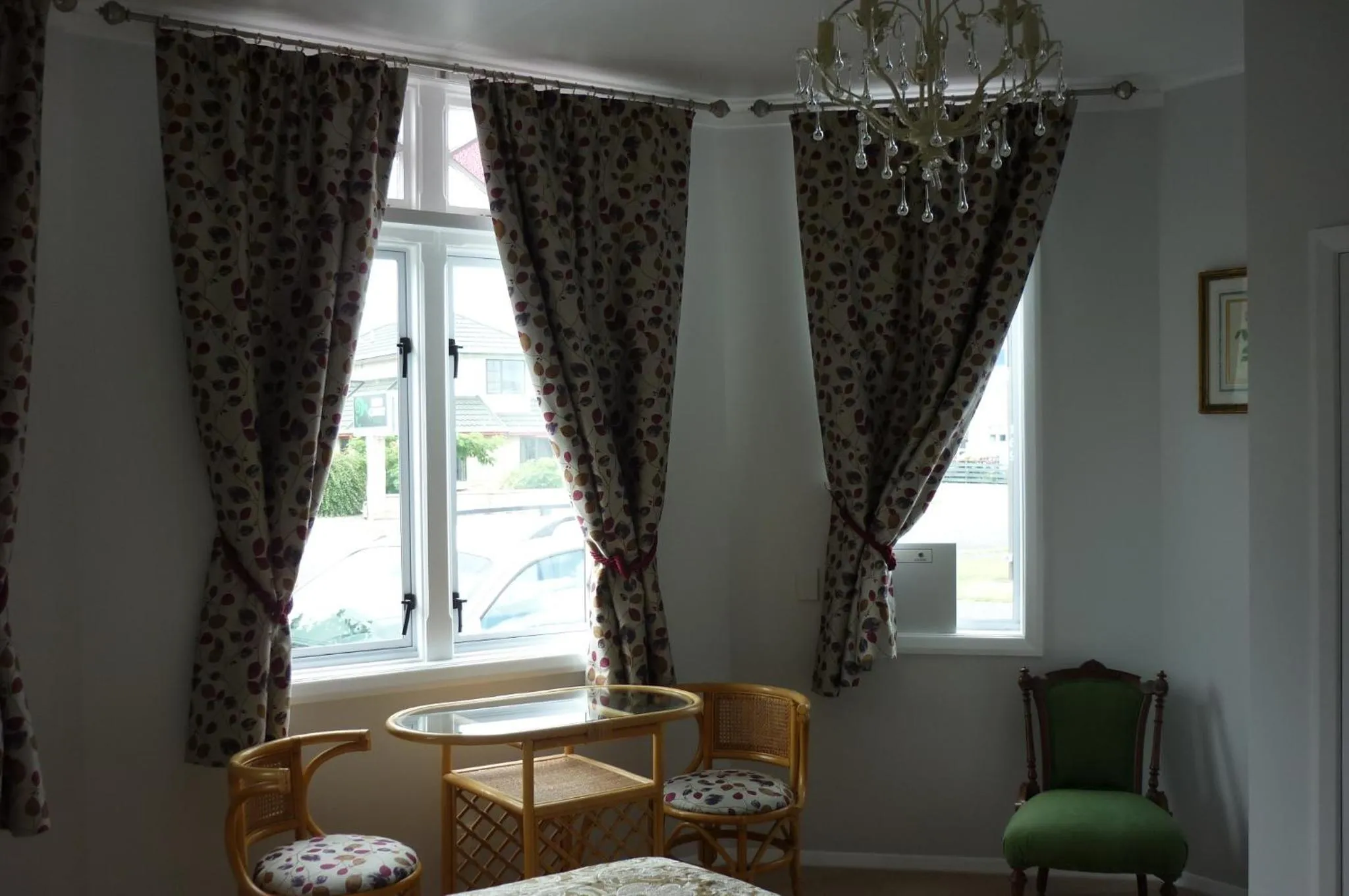 Seating area in Fossil Coast B&B