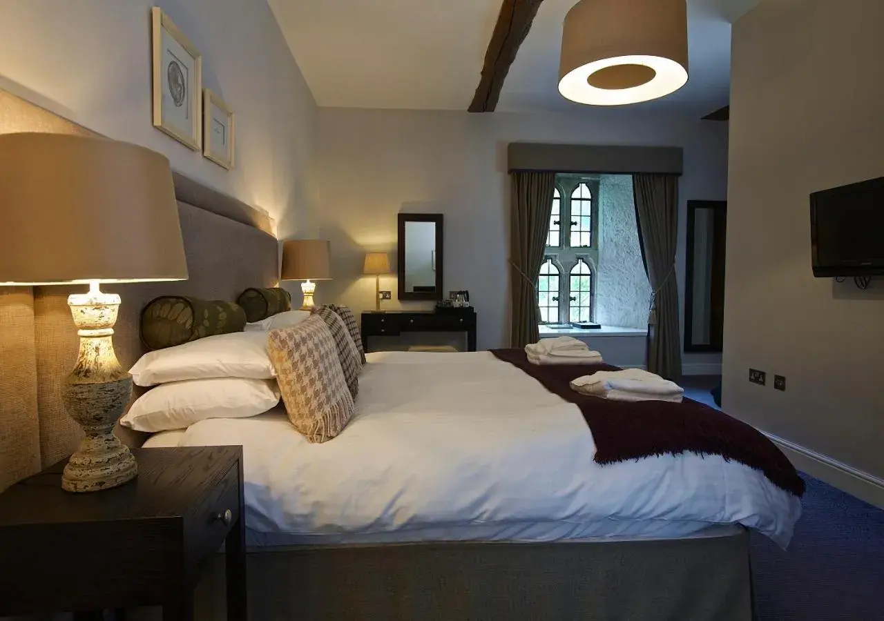 Bedroom, Bed in Dartington Hall Bedroom, Bed in Dartington Hall