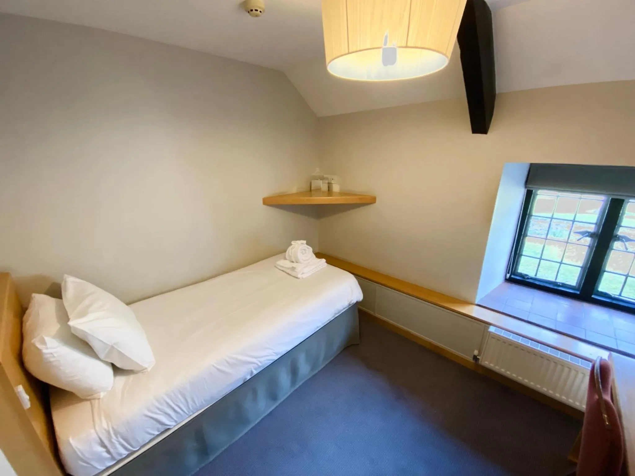 Bedroom, Bed in Dartington Hall