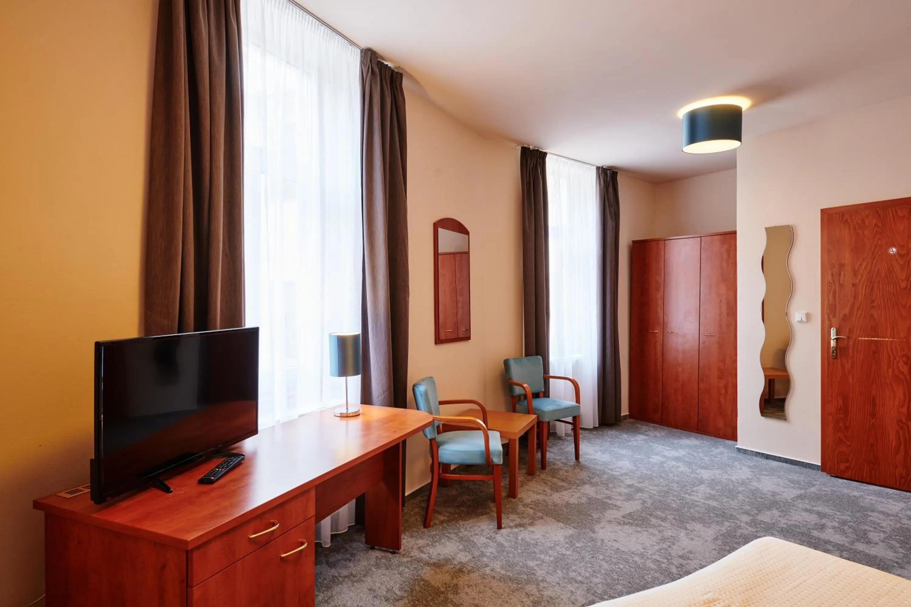 Seating area, Bed in Hotel Terasa