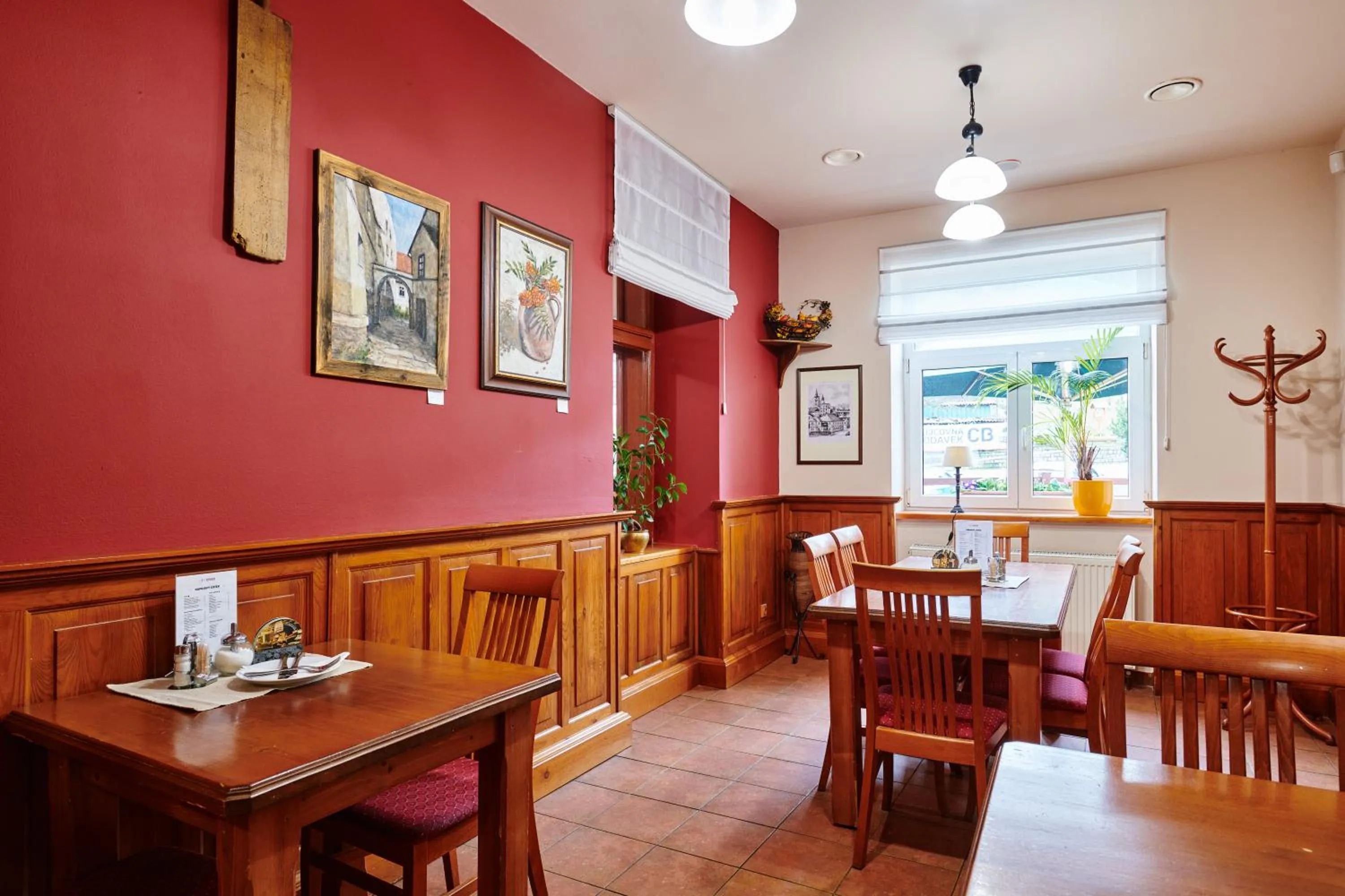 Restaurant/places to eat in Hotel Terasa