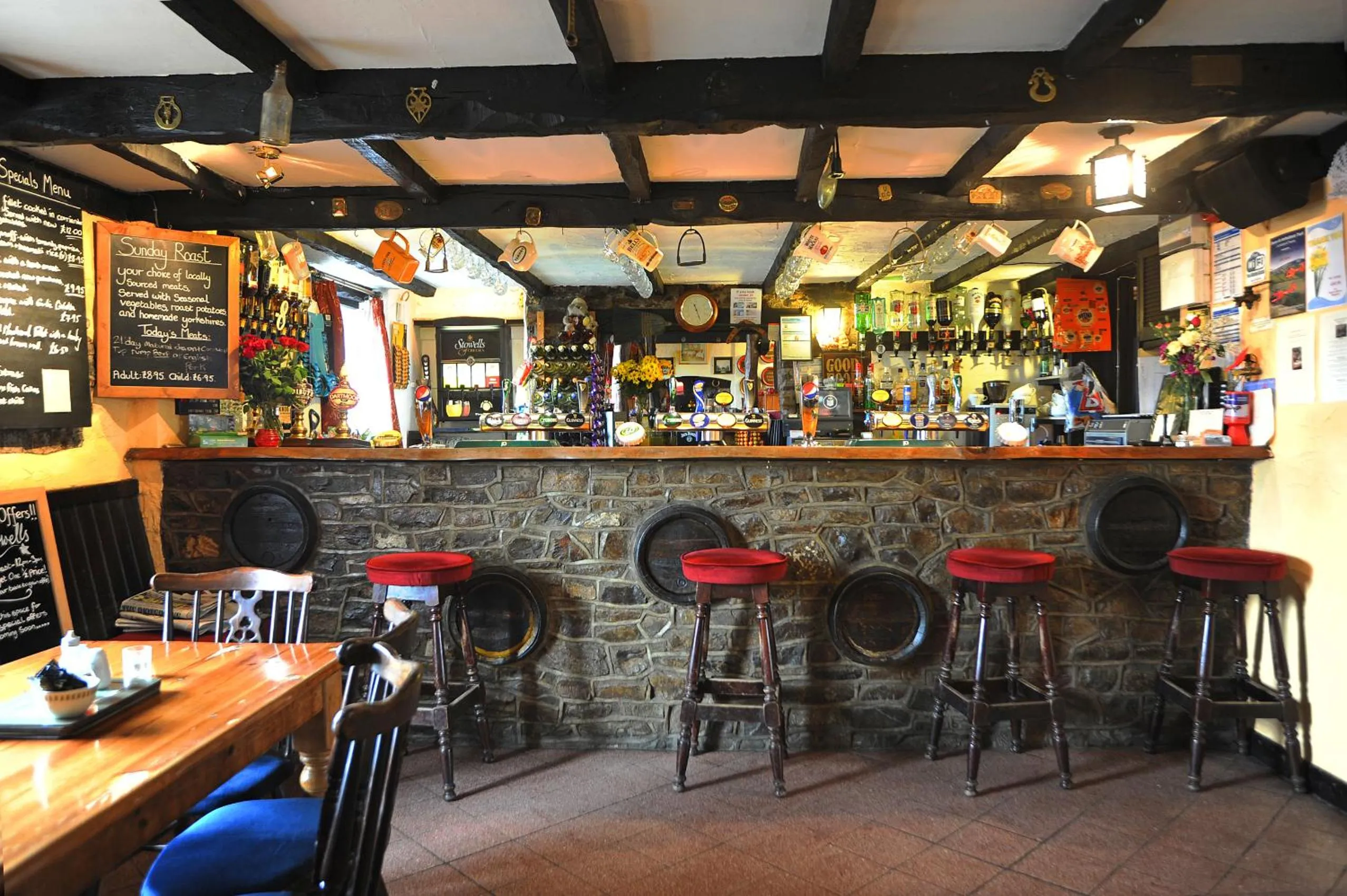 Lounge or bar in The West Country Inn