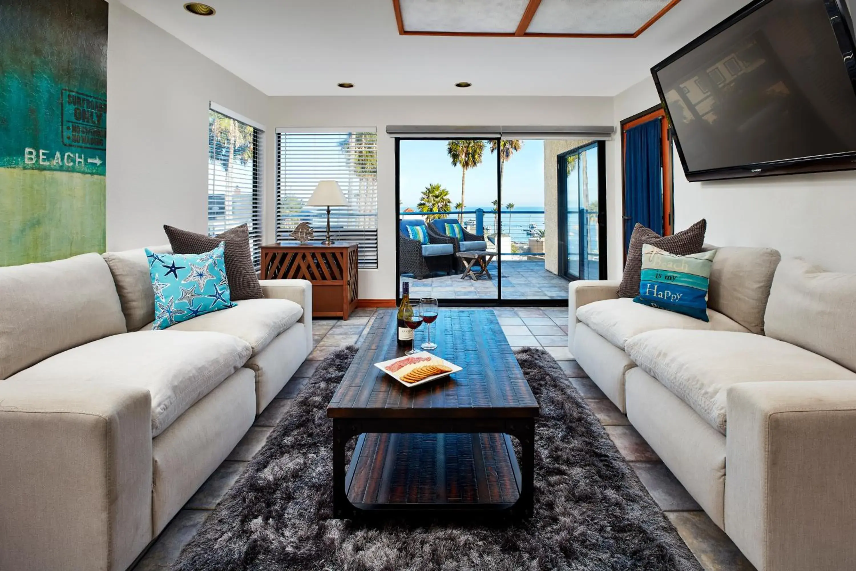 Living room in Seaport Village Inn, Avalon Living room in Seaport Village Inn, Avalon