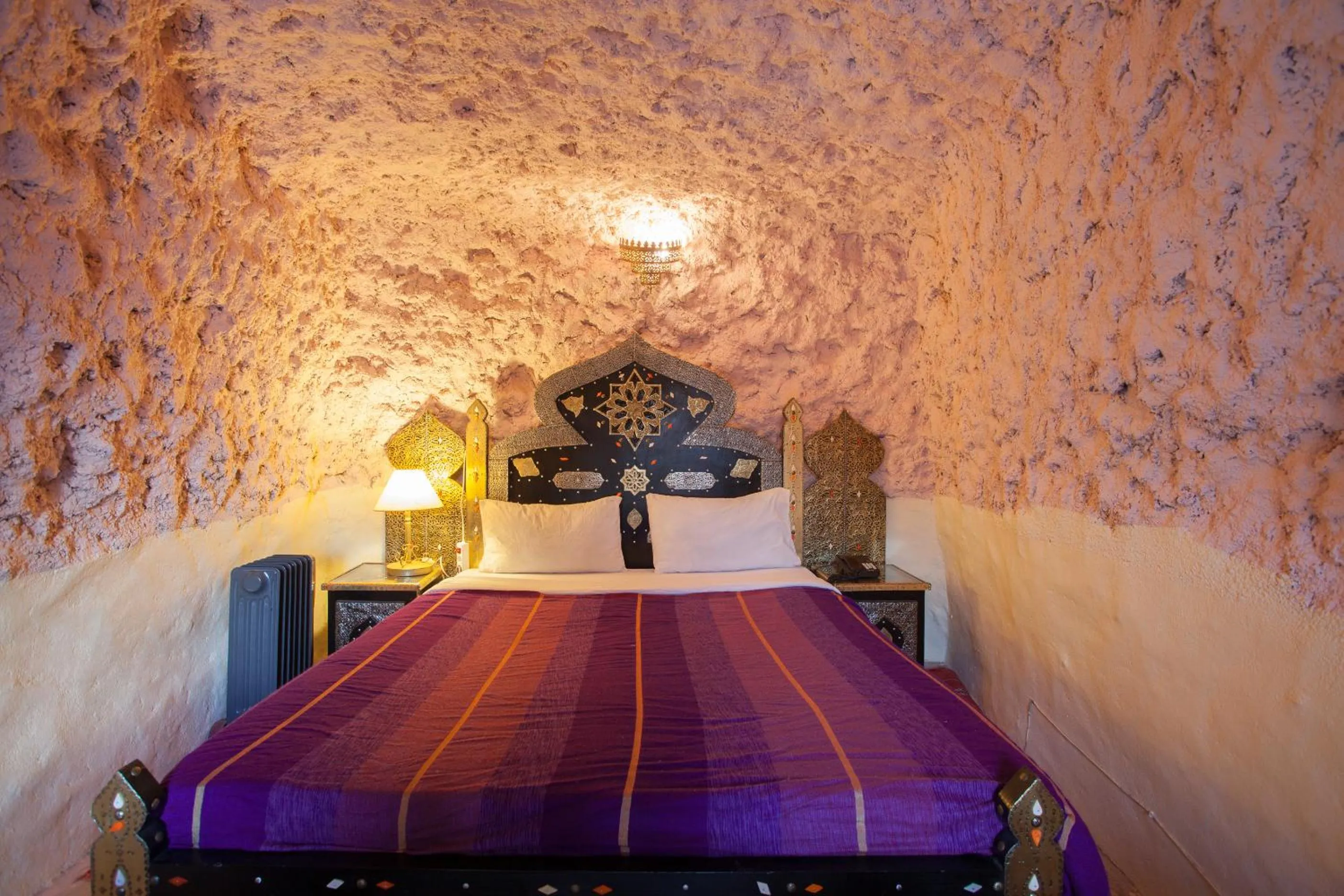 Bed in Kasbah Tizzarouine