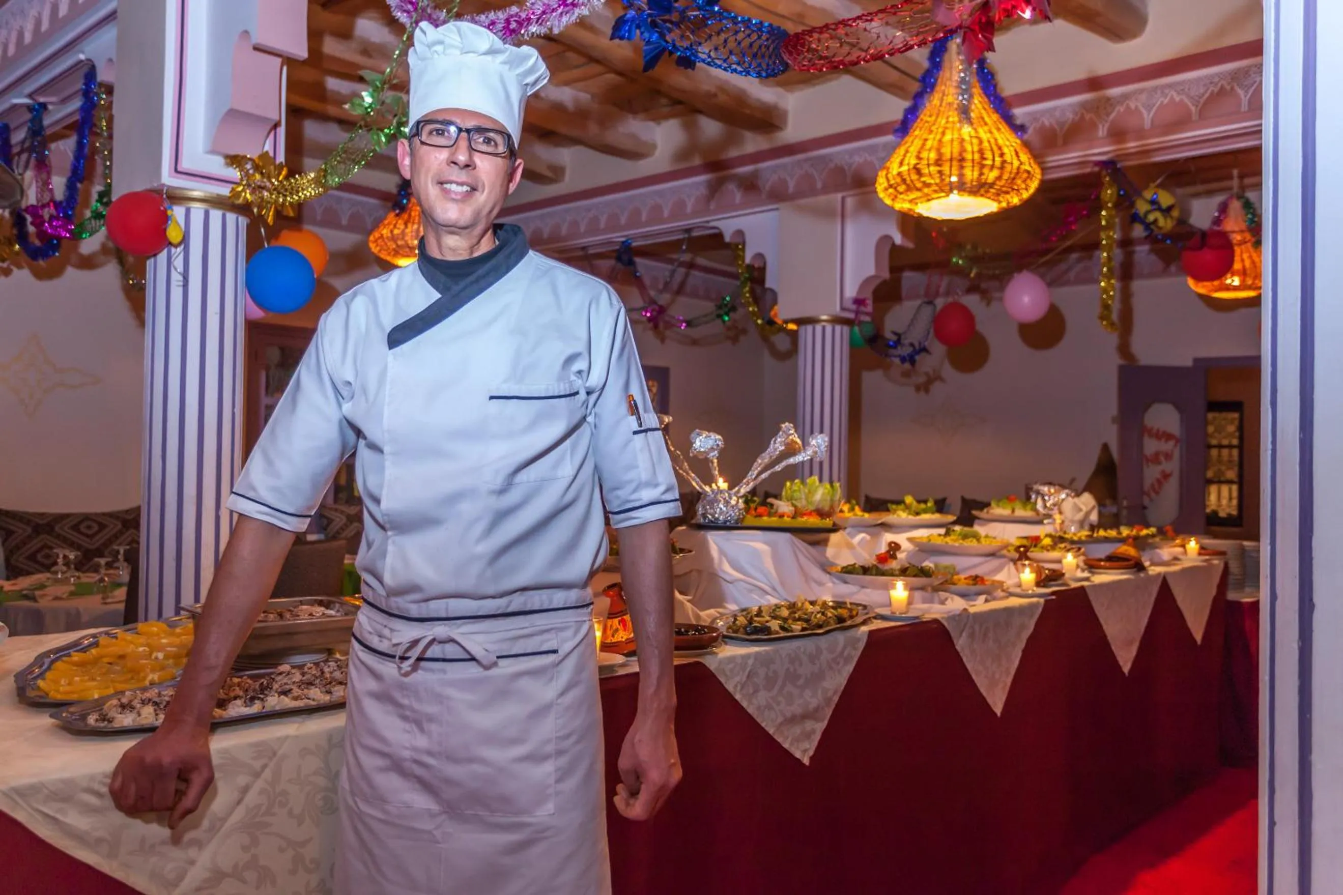 Restaurant/places to eat in Kasbah Tizzarouine