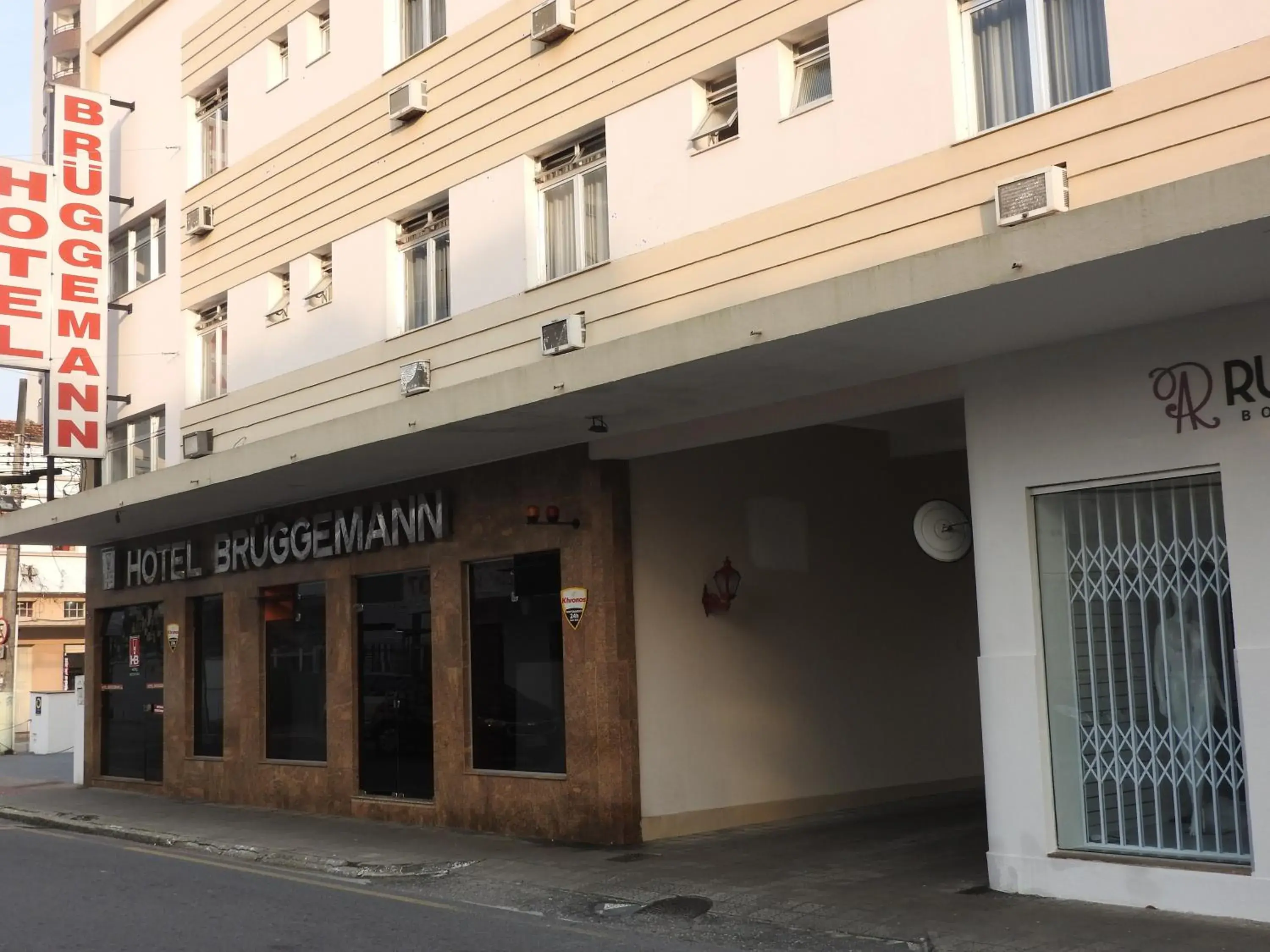 Facade/entrance in Hotel Bruggemann Facade/entrance in Hotel Bruggemann