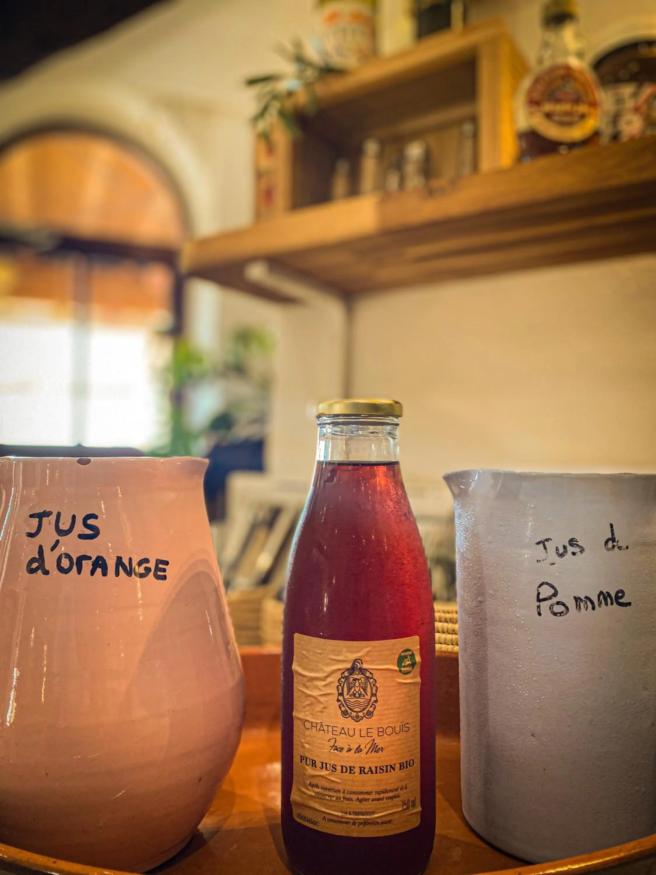 Breakfast in Château le Bouïs