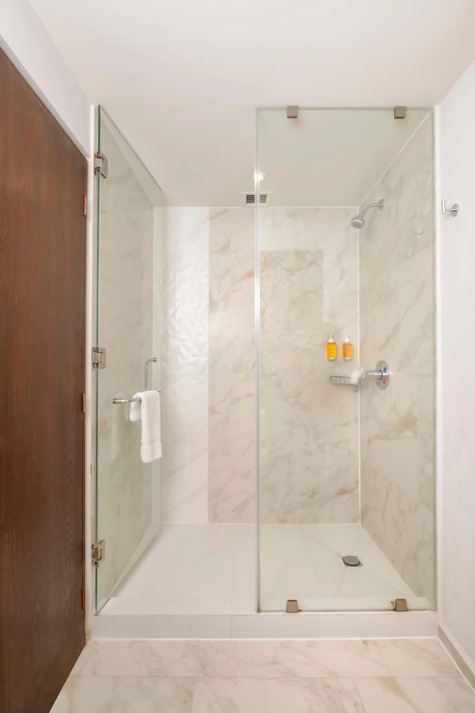 Bathroom in Krystal Urban Monterrey San Jeronimo