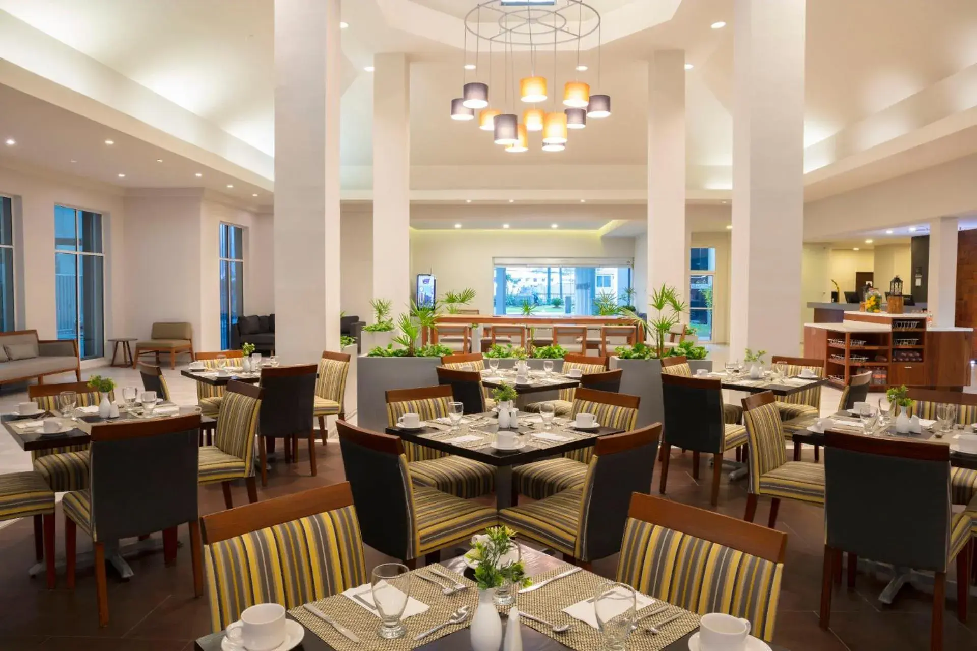 Restaurant/places to eat in Krystal Urban Monterrey San Jeronimo Restaurant/places to eat in Krystal Urban Monterrey San Jeronimo