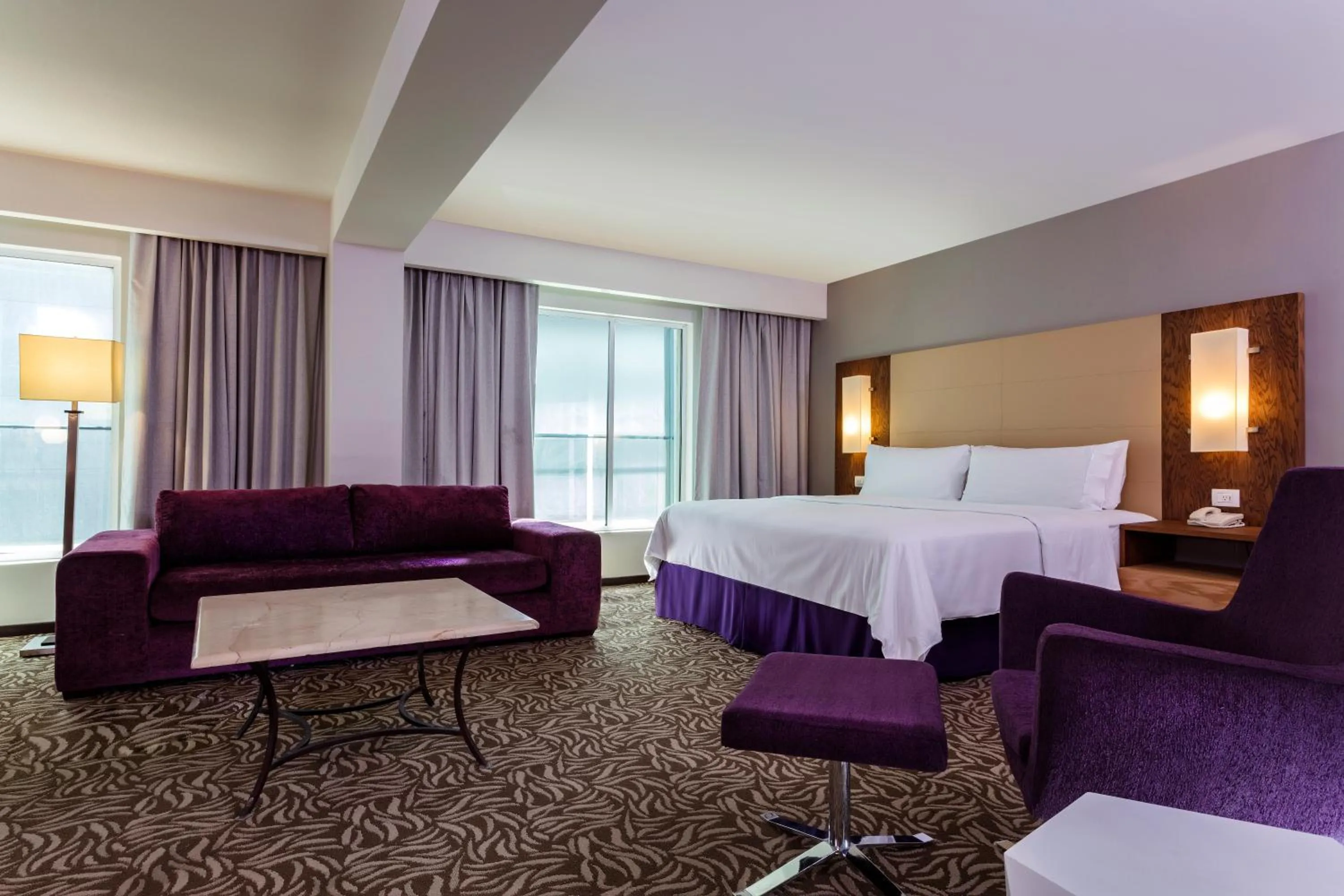 Photo of the whole room, Bed in Krystal Urban Monterrey San Jeronimo