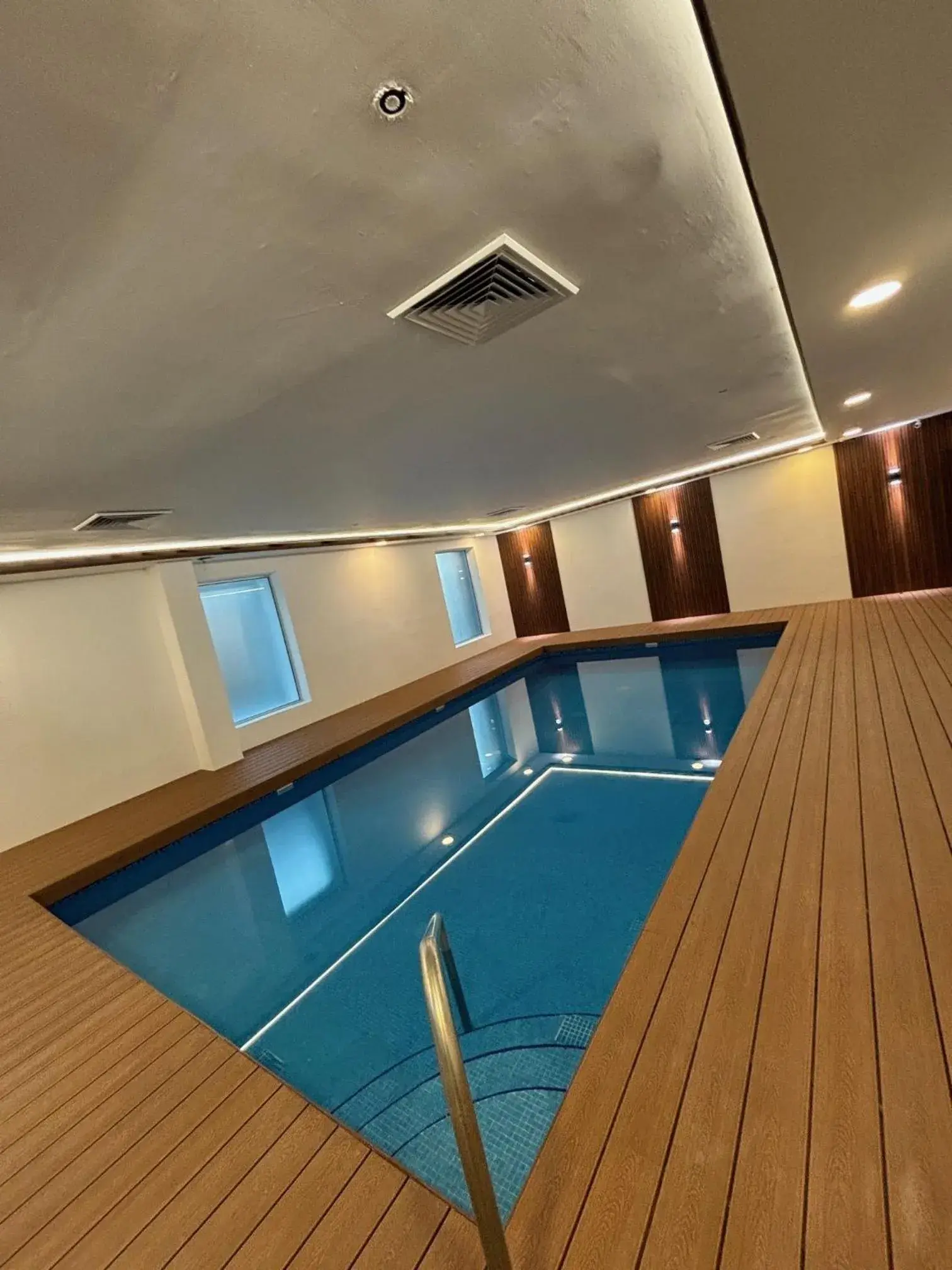 Swimming pool in Krystal Urban Monterrey San Jeronimo Swimming pool in Krystal Urban Monterrey San Jeronimo