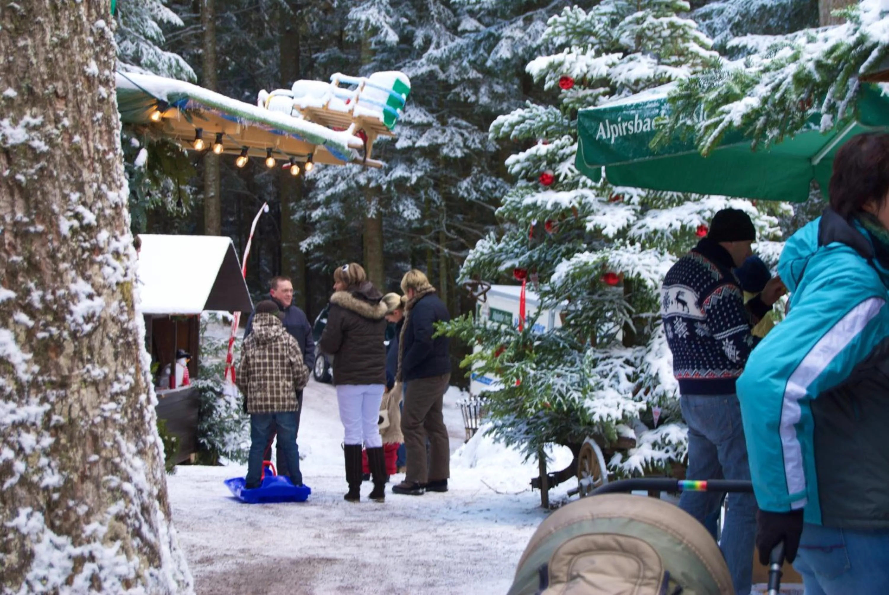 group of guests in Hotel Restaurant Bären