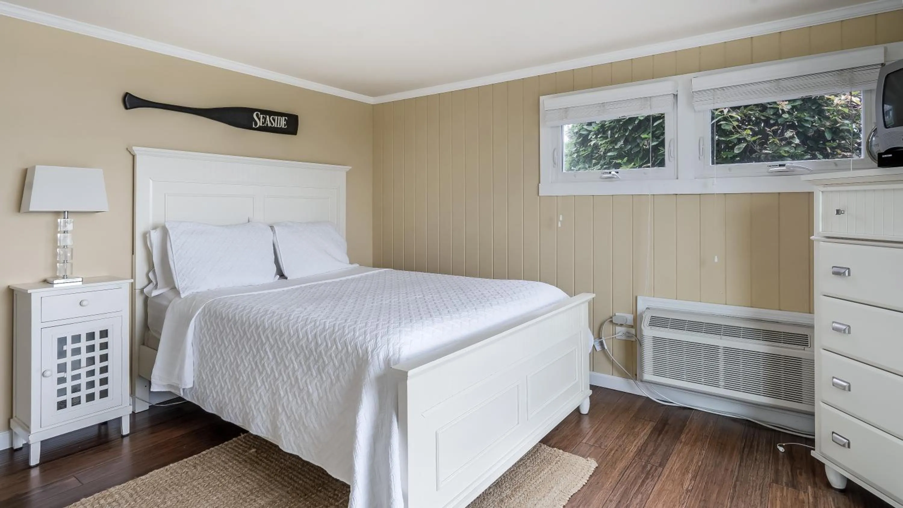 Bed in Beach Plum Resort